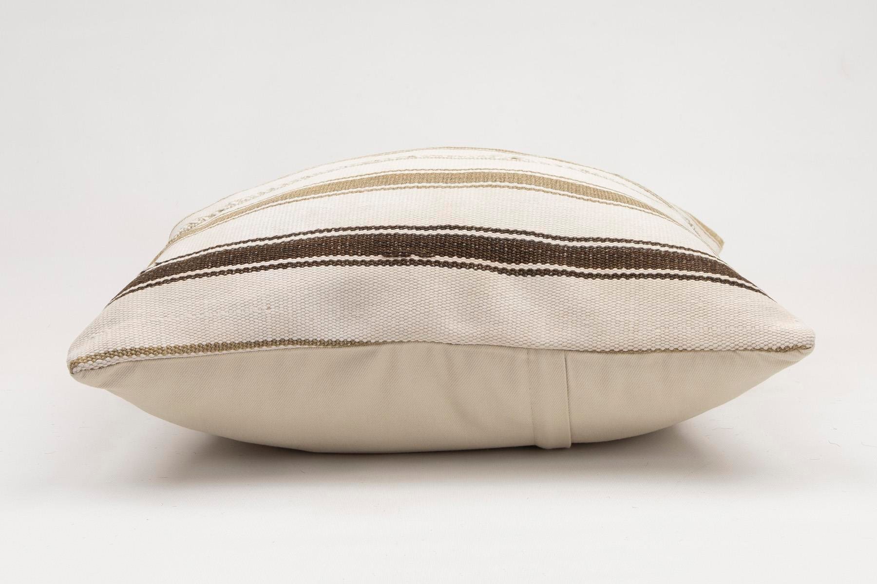 20x20 inches (50x50 cm) Kilim Pillow | KILIM WHOLESALE - Vintage Handmade Pillows - Vintage Handmade Kilim Rugs - It is 100% wool. Artistic and historical rugs. Old handwoven rugs. - Online hand woven rugs and kilim cushions sales. Shipping to a