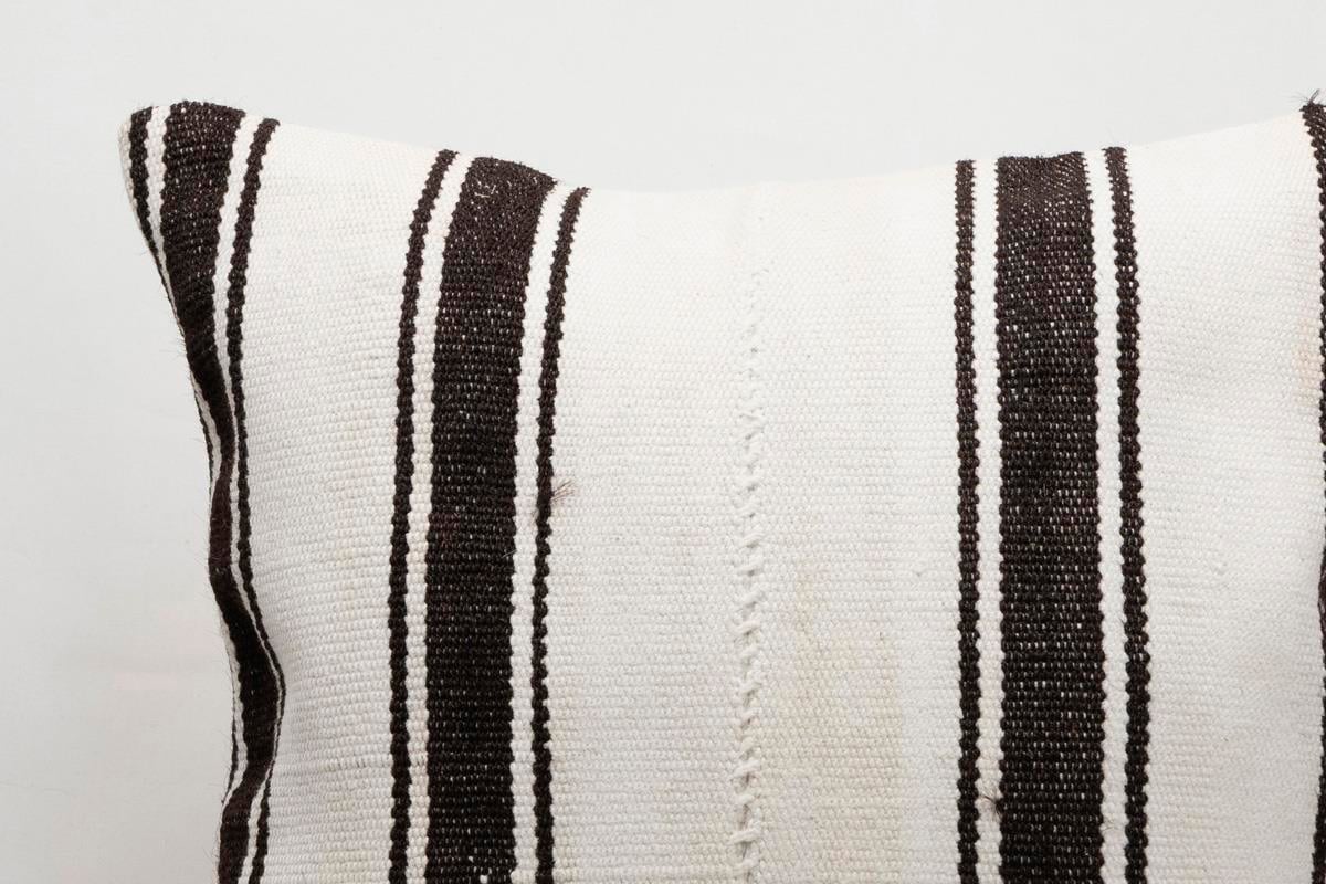 20''20'' (50x50 cm) Kilim Pillows - Vintage Handmade Kilim Pillows - Vintage Handmade Kilim Rugs - It is 100% wool. Artistic and historical rugs. Old handwoven rugs.
