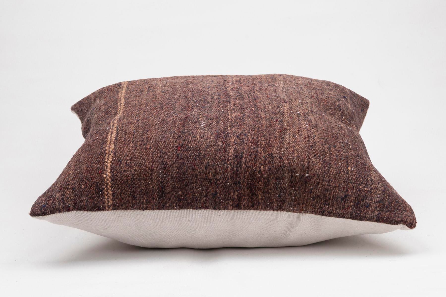 16x24 inches (40x60 cm) Kilim Pillow | KILIM WHOLESALE - Vintage Handmade Pillows - Vintage Handmade Kilim Rugs - It is 100% wool. Artistic and historical rugs. Old handwoven rugs. - Online hand woven rugs and kilim cushions sales. Shipping to a