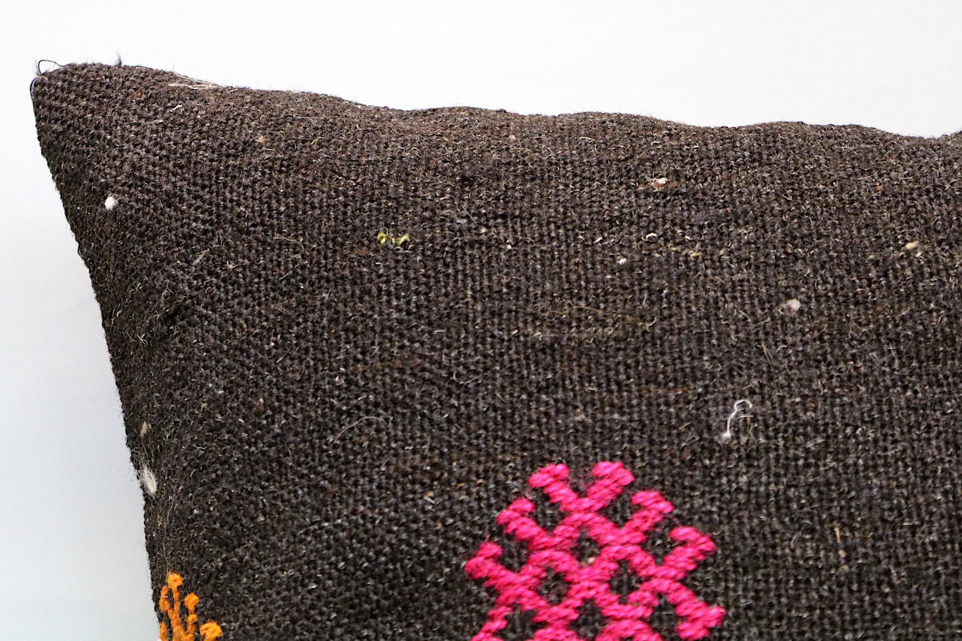 16x24 inches (40x60 cm) Kilim Pillow | KILIM WHOLESALE - Vintage Handmade Pillows - Vintage Handmade Kilim Rugs - It is 100% wool. Artistic and historical rugs. Old handwoven rugs. - Online hand woven rugs and kilim cushions sales. Shipping to a