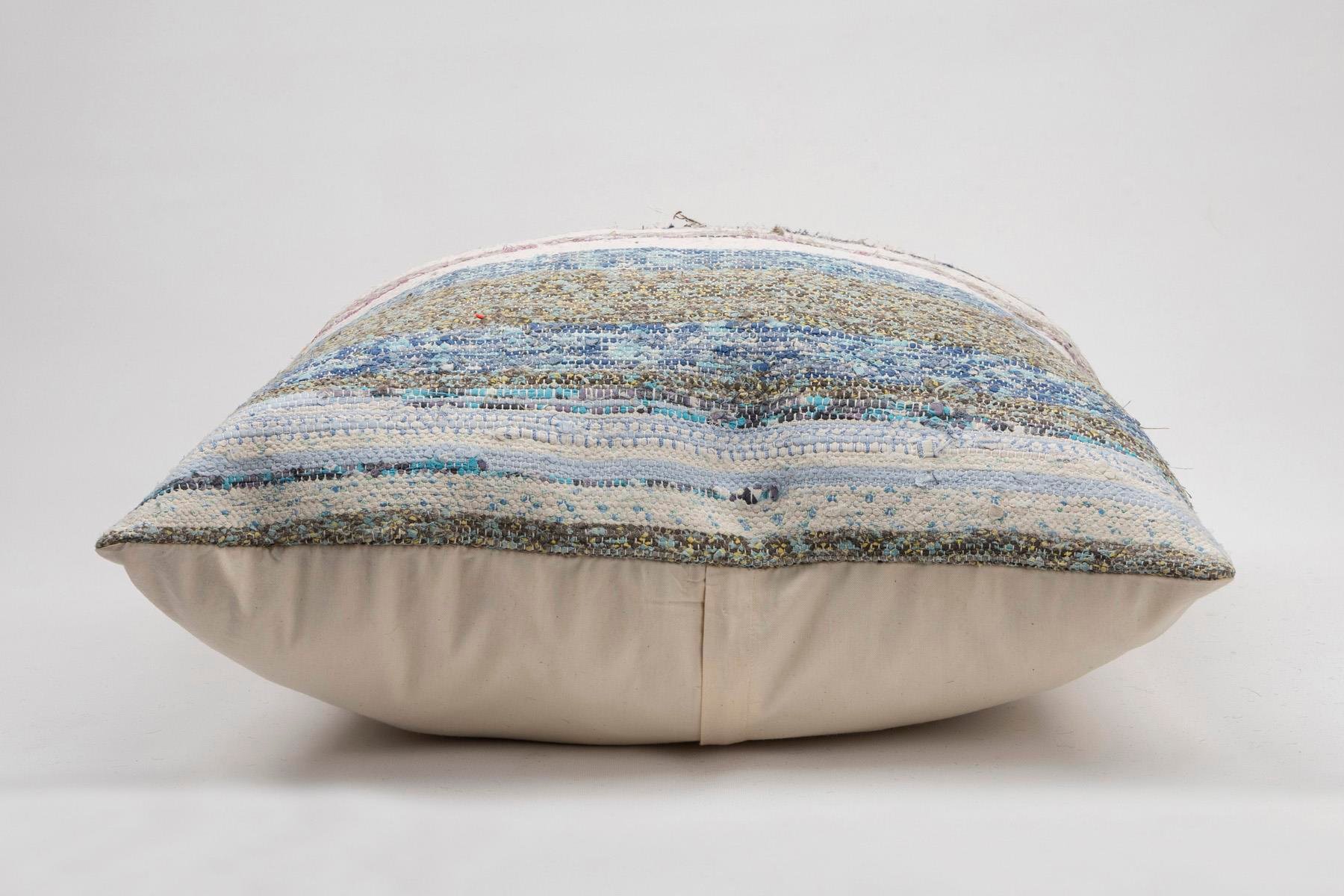 16x24 inches (40x60 cm) Kilim Pillow | KILIM WHOLESALE - Vintage Handmade Pillows - Vintage Handmade Kilim Rugs - It is 100% wool. Artistic and historical rugs. Old handwoven rugs. - Online hand woven rugs and kilim cushions sales. Shipping to a