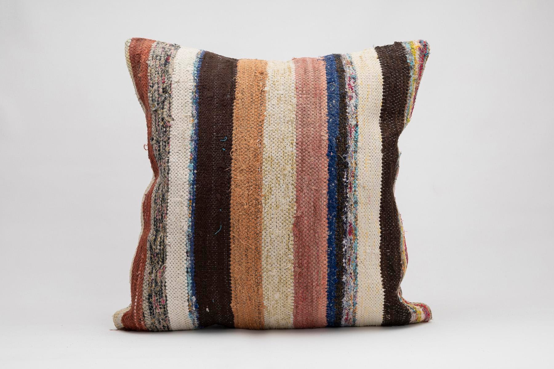 16x24 inches (40x60 cm) Kilim Pillow | KILIM WHOLESALE - Vintage Handmade Pillows - Vintage Handmade Kilim Rugs - It is 100% wool. Artistic and historical rugs. Old handwoven rugs. - Online hand woven rugs and kilim cushions sales. Shipping to a