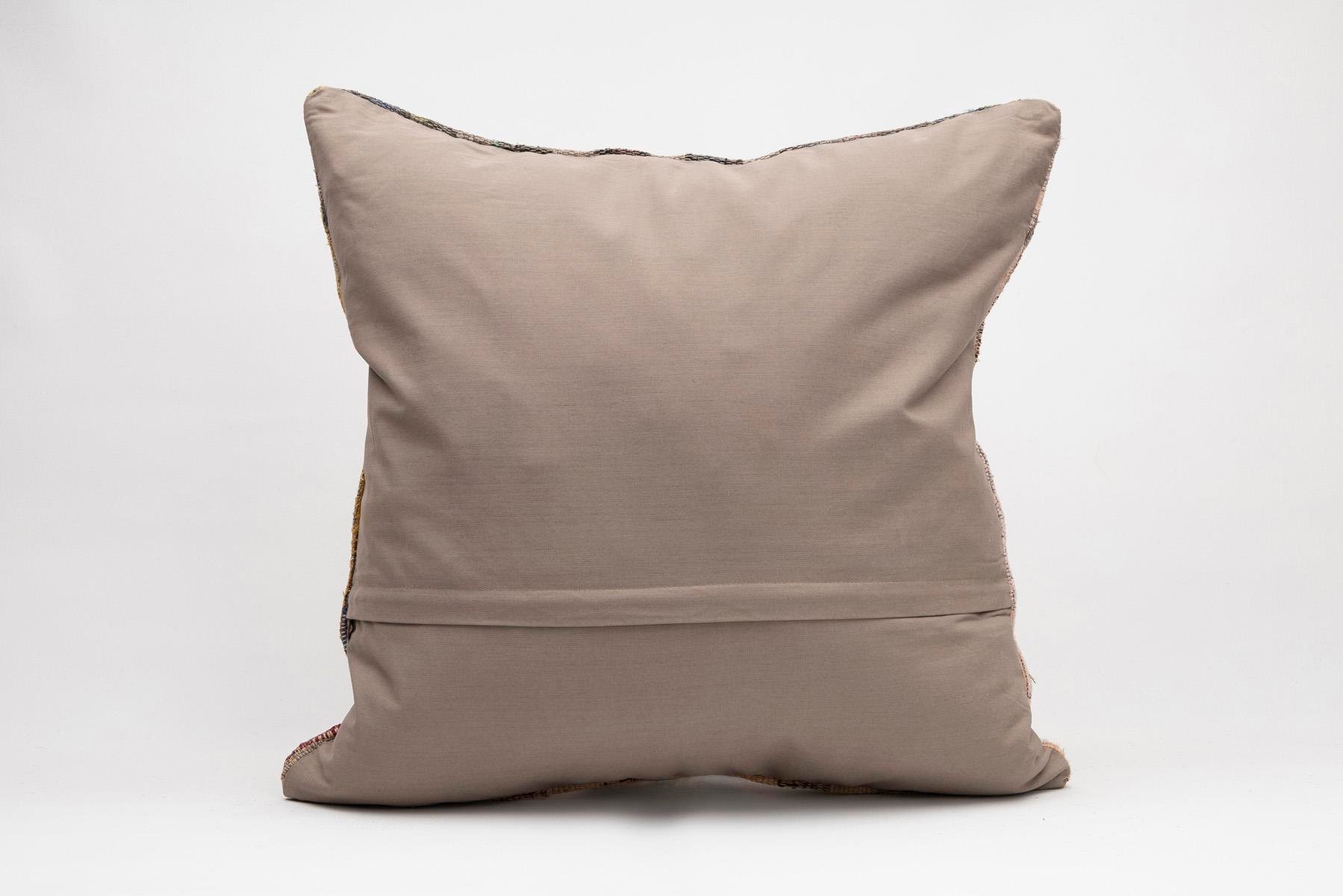 16x24 inches (40x60 cm) Kilim Pillow | KILIM WHOLESALE - Vintage Handmade Pillows - Vintage Handmade Kilim Rugs - It is 100% wool. Artistic and historical rugs. Old handwoven rugs. - Online hand woven rugs and kilim cushions sales. Shipping to a