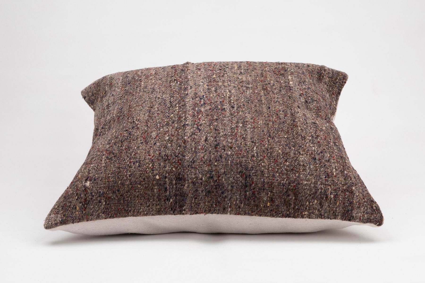 16x24 inches (40x60 cm) Kilim Pillow | KILIM WHOLESALE - Vintage Handmade Pillows - Vintage Handmade Kilim Rugs - It is 100% wool. Artistic and historical rugs. Old handwoven rugs. - Online hand woven rugs and kilim cushions sales. Shipping to a