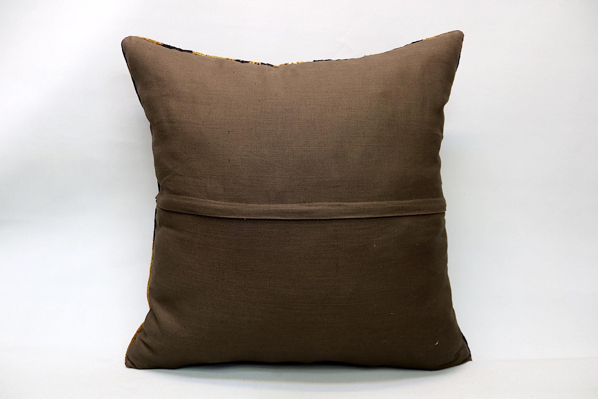 16x24 inches (40x60 cm) Kilim Pillow | KILIM WHOLESALE - Vintage Handmade Pillows - Vintage Handmade Kilim Rugs - It is 100% wool. Artistic and historical rugs. Old handwoven rugs. - Online hand woven rugs and kilim cushions sales. Shipping to a