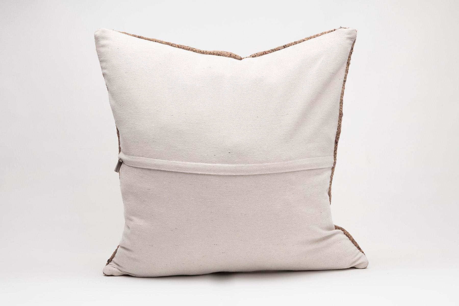 16x24 inches (40x60 cm) Kilim Pillow | KILIM WHOLESALE - Vintage Handmade Pillows - Vintage Handmade Kilim Rugs - It is 100% wool. Artistic and historical rugs. Old handwoven rugs. - Online hand woven rugs and kilim cushions sales. Shipping to a