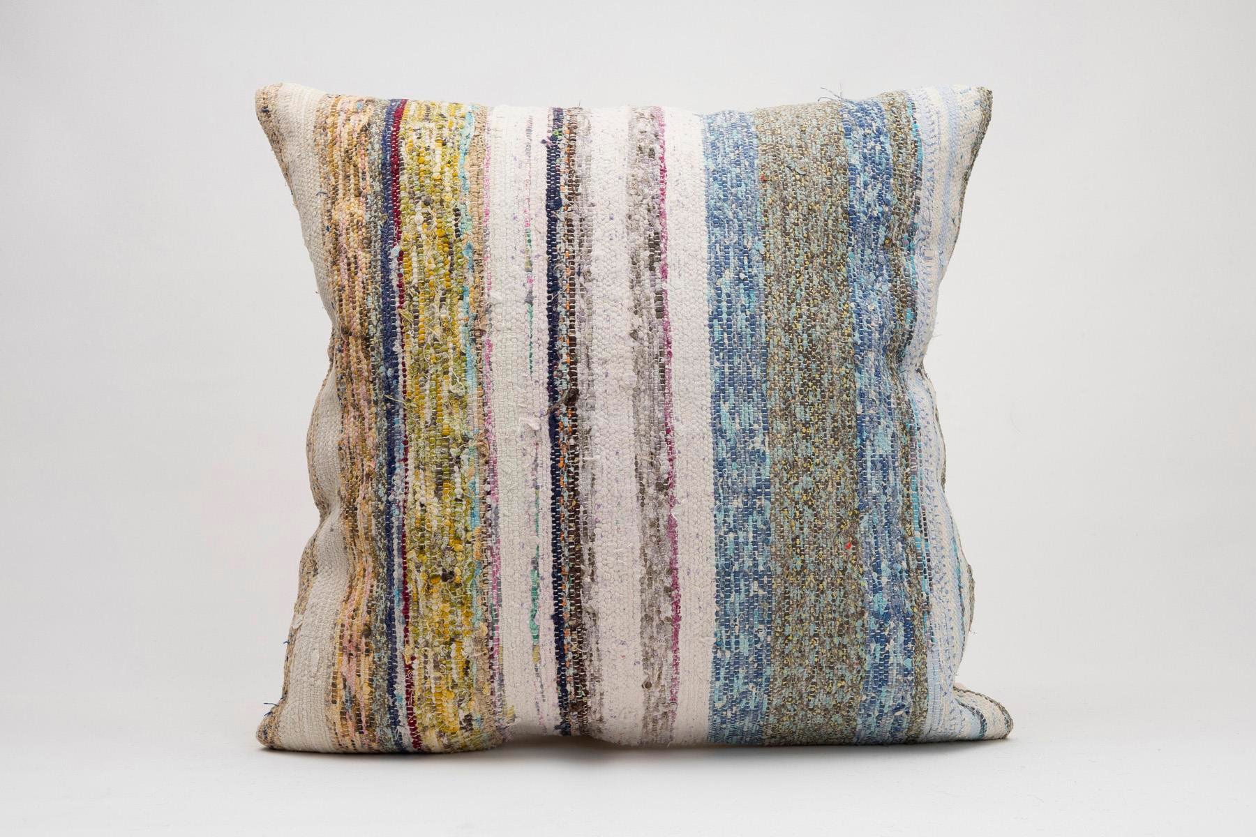 16x24 inches (40x60 cm) Kilim Pillow | KILIM WHOLESALE - Vintage Handmade Pillows - Vintage Handmade Kilim Rugs - It is 100% wool. Artistic and historical rugs. Old handwoven rugs. - Online hand woven rugs and kilim cushions sales. Shipping to a