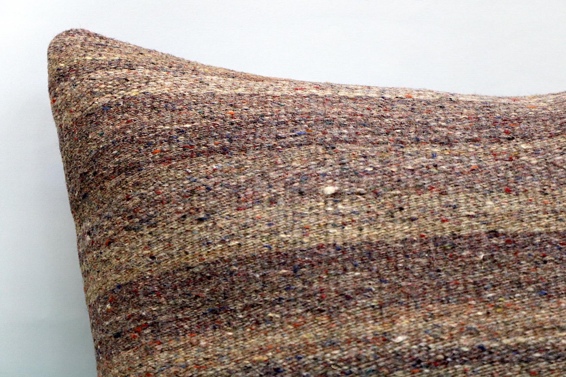 16x24 inches (40x60 cm) Kilim Pillow | KILIM WHOLESALE - Vintage Handmade Pillows - Vintage Handmade Kilim Rugs - It is 100% wool. Artistic and historical rugs. Old handwoven rugs. - Online hand woven rugs and kilim cushions sales. Shipping to a