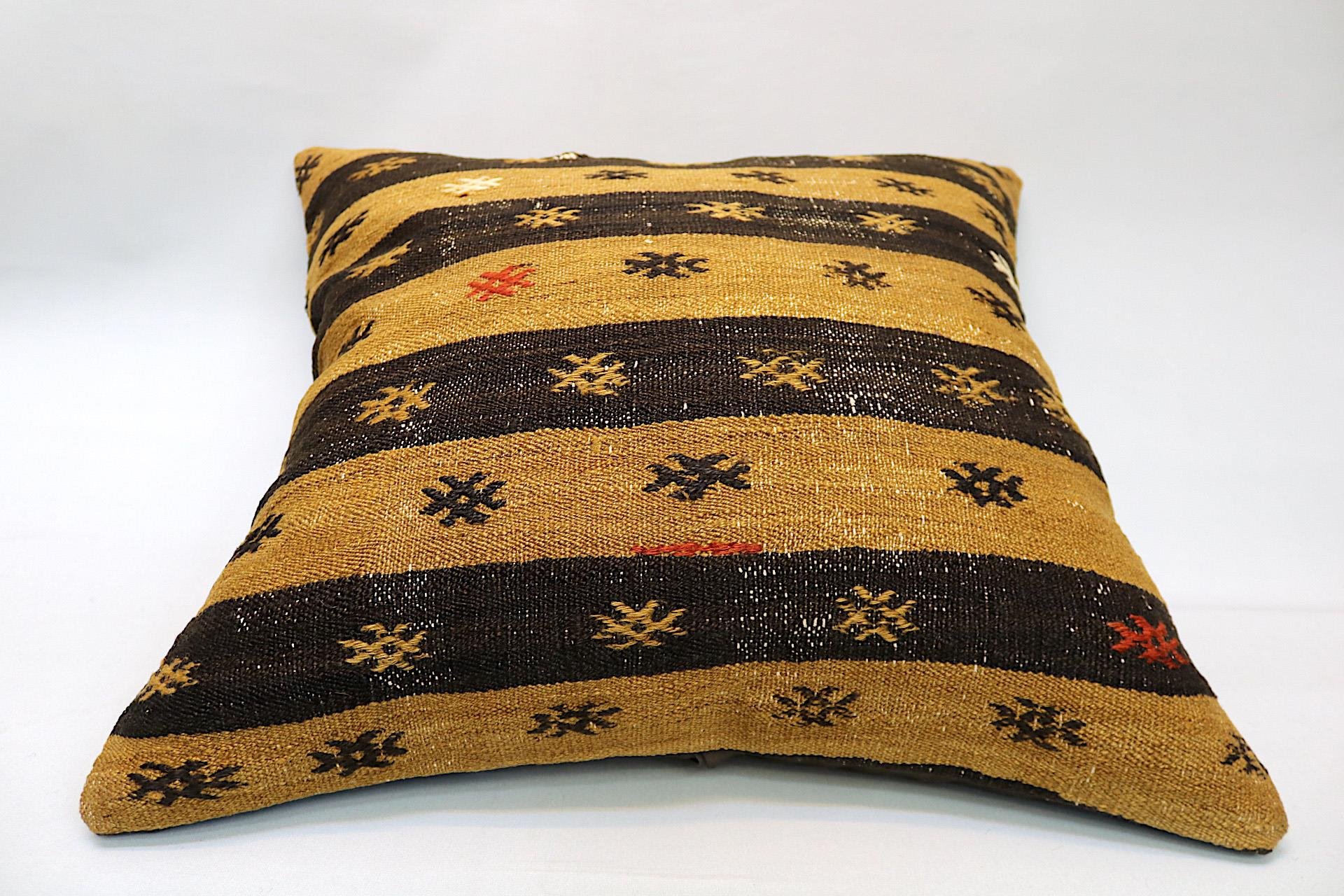 16x24 inches (40x60 cm) Kilim Pillow | KILIM WHOLESALE - Vintage Handmade Pillows - Vintage Handmade Kilim Rugs - It is 100% wool. Artistic and historical rugs. Old handwoven rugs. - Online hand woven rugs and kilim cushions sales. Shipping to a