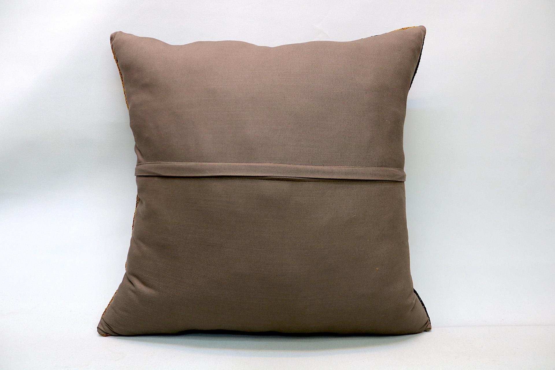 16x24 inches (40x60 cm) Kilim Pillow | KILIM WHOLESALE - Vintage Handmade Pillows - Vintage Handmade Kilim Rugs - It is 100% wool. Artistic and historical rugs. Old handwoven rugs. - Online hand woven rugs and kilim cushions sales. Shipping to a