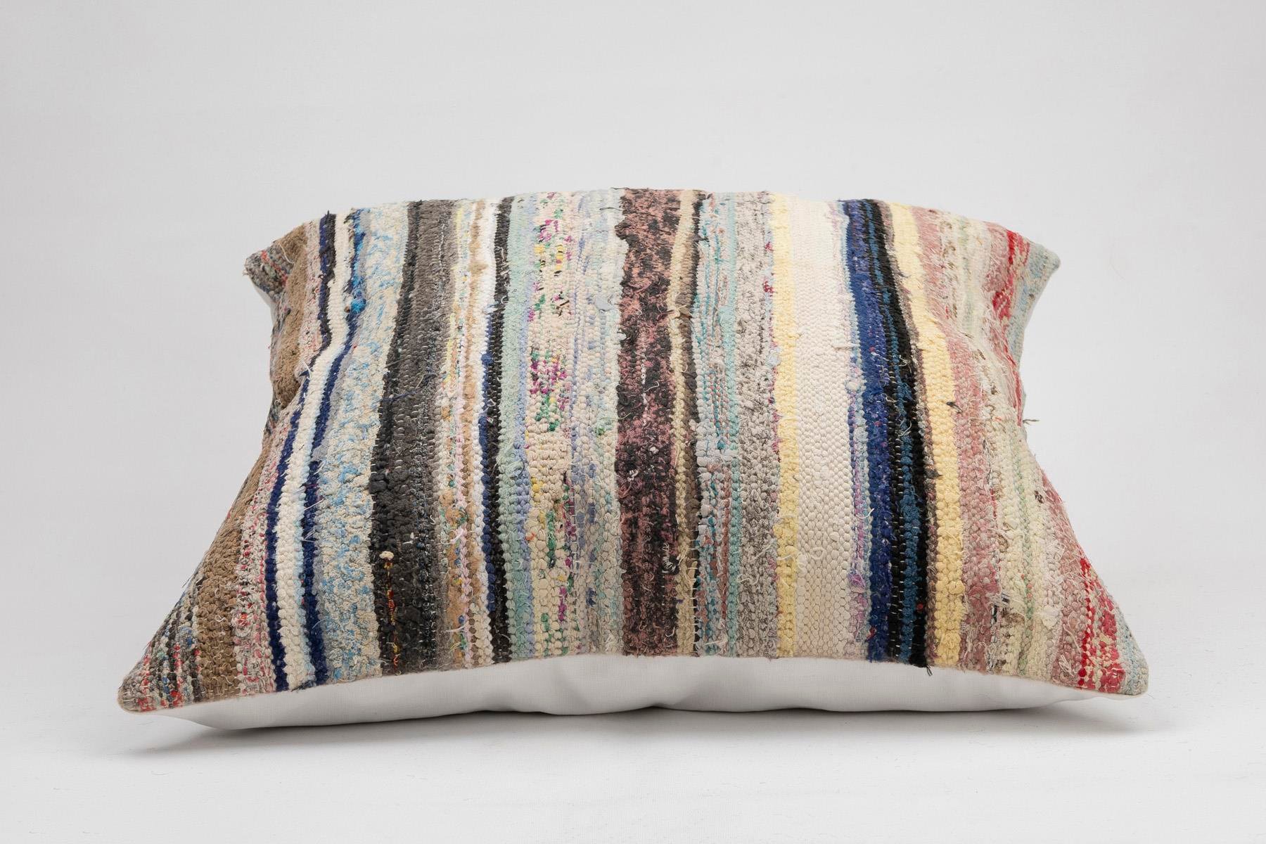 16x24 inches (40x60 cm) Kilim Pillow | KILIM WHOLESALE - Vintage Handmade Pillows - Vintage Handmade Kilim Rugs - It is 100% wool. Artistic and historical rugs. Old handwoven rugs. - Online hand woven rugs and kilim cushions sales. Shipping to a