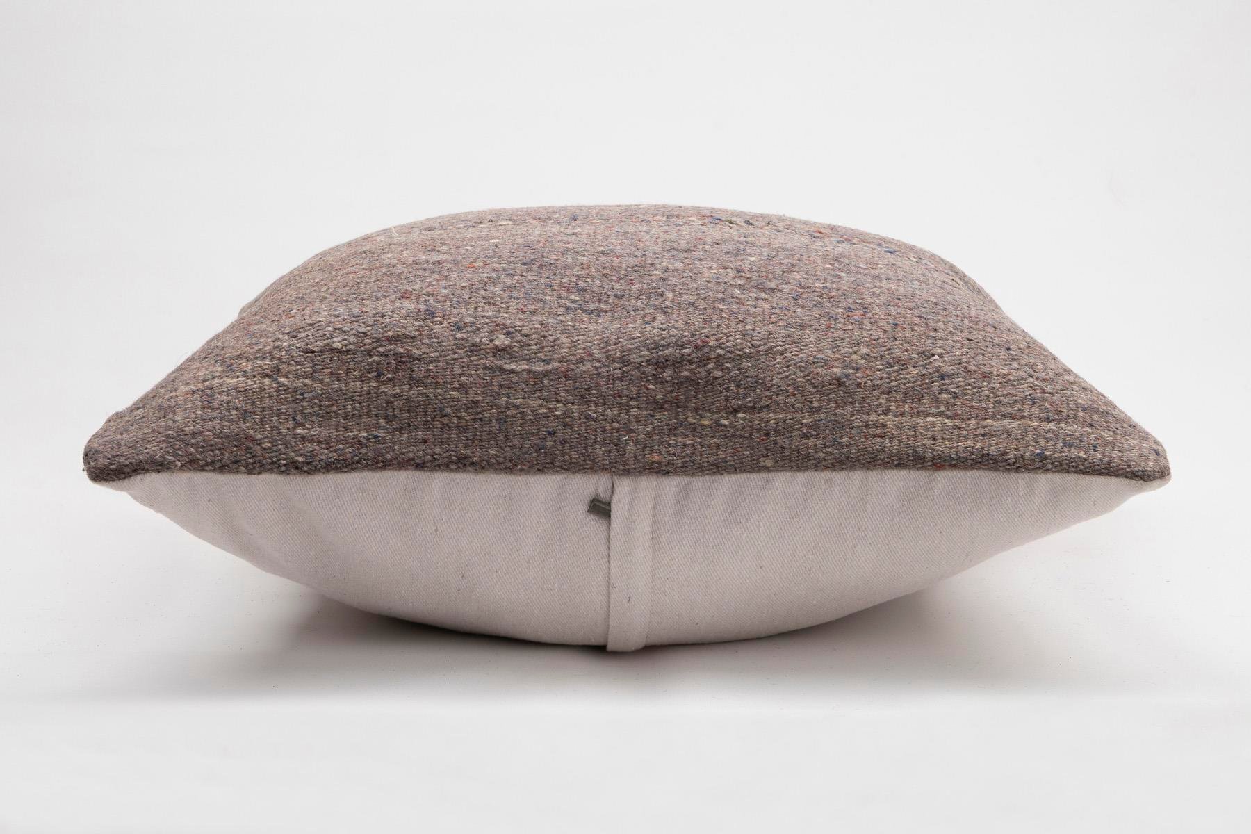 16x24 inches (40x60 cm) Kilim Pillow | KILIM WHOLESALE - Vintage Handmade Pillows - Vintage Handmade Kilim Rugs - It is 100% wool. Artistic and historical rugs. Old handwoven rugs. - Online hand woven rugs and kilim cushions sales. Shipping to a