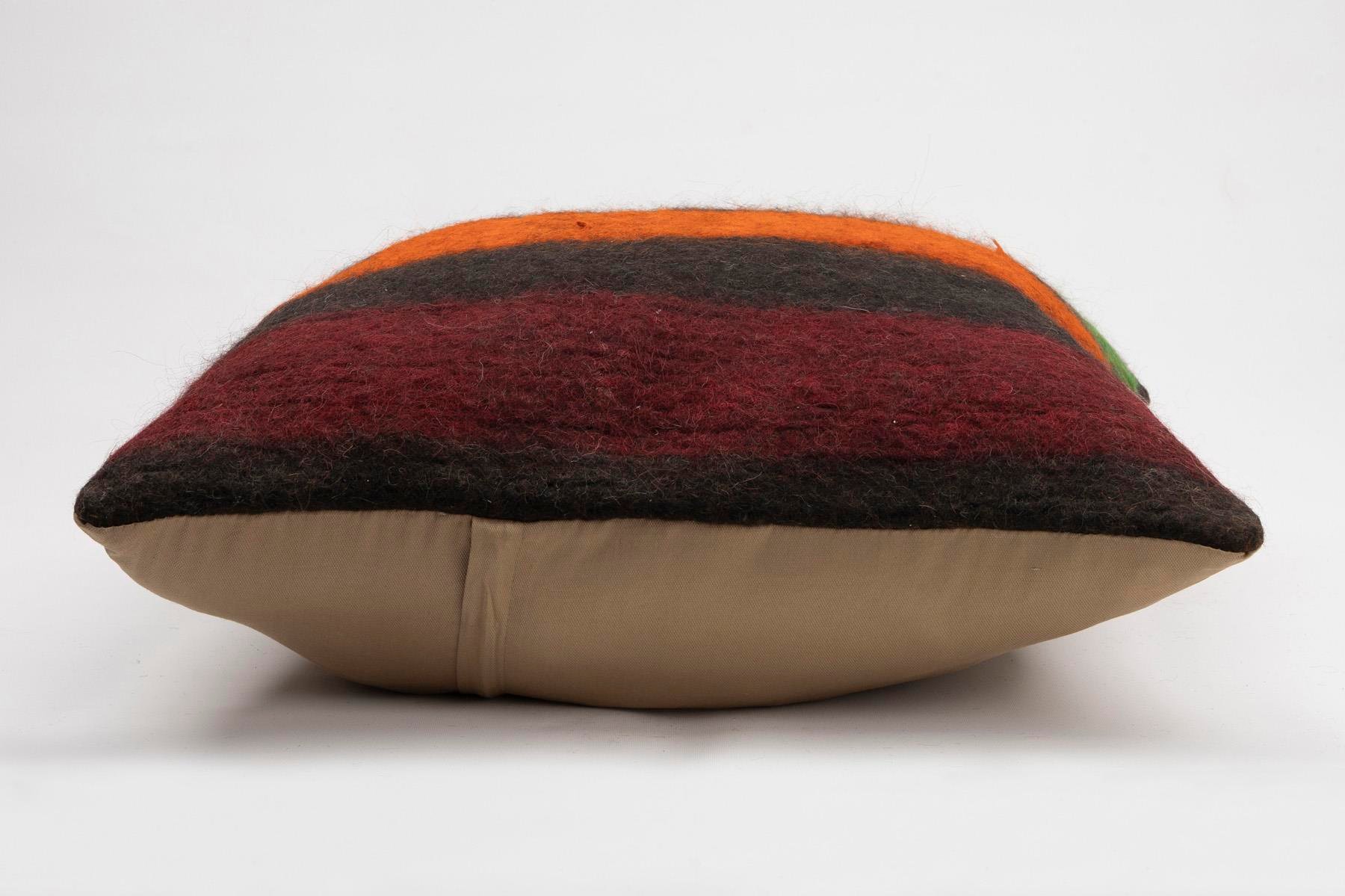 16x24 inches (40x60 cm) Kilim Pillow | KILIM WHOLESALE - Vintage Handmade Pillows - Vintage Handmade Kilim Rugs - It is 100% wool. Artistic and historical rugs. Old handwoven rugs. - Online hand woven rugs and kilim cushions sales. Shipping to a