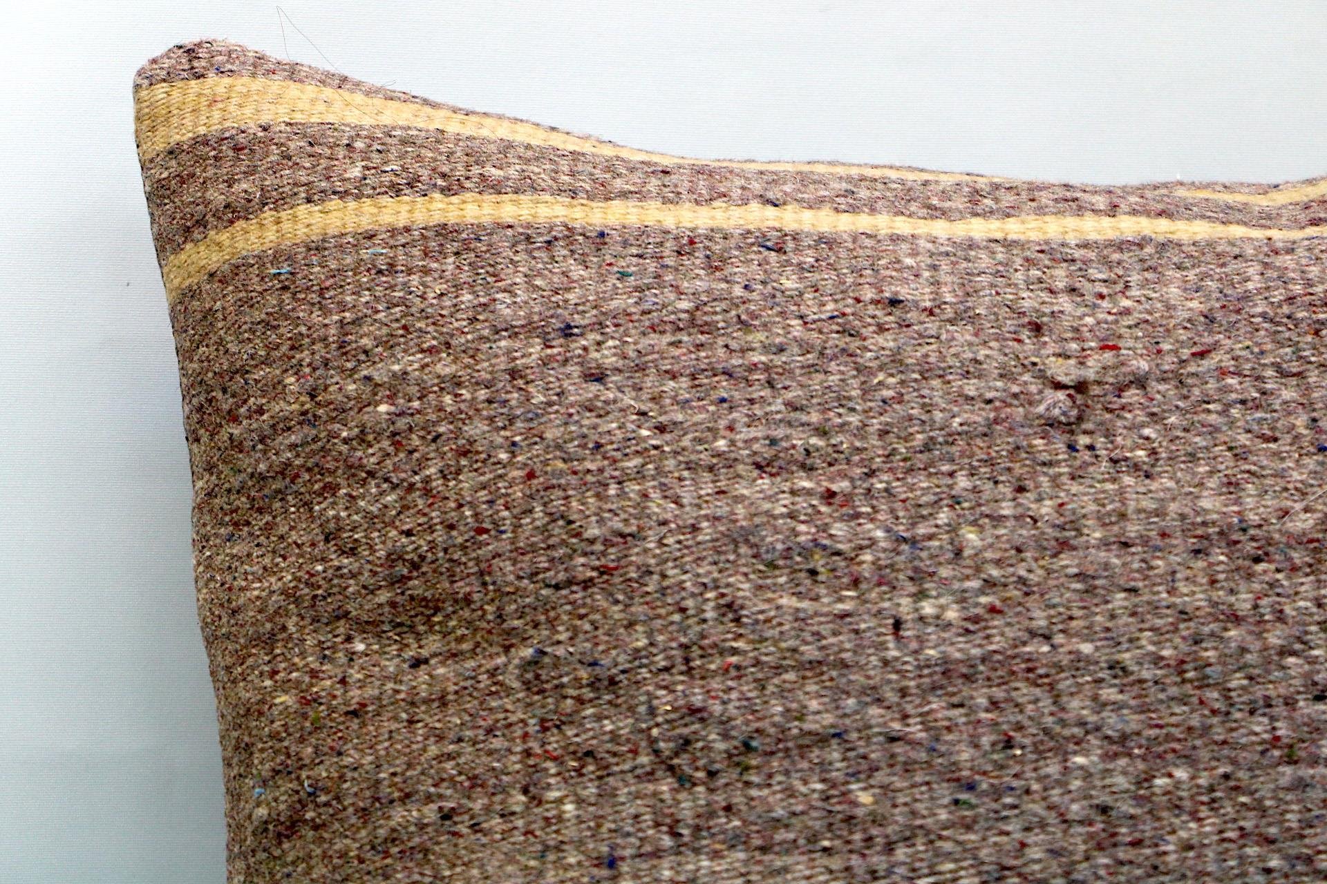 16x24 inches (40x60 cm) Kilim Pillow | KILIM WHOLESALE - Vintage Handmade Pillows - Vintage Handmade Kilim Rugs - It is 100% wool. Artistic and historical rugs. Old handwoven rugs. - Online hand woven rugs and kilim cushions sales. Shipping to a