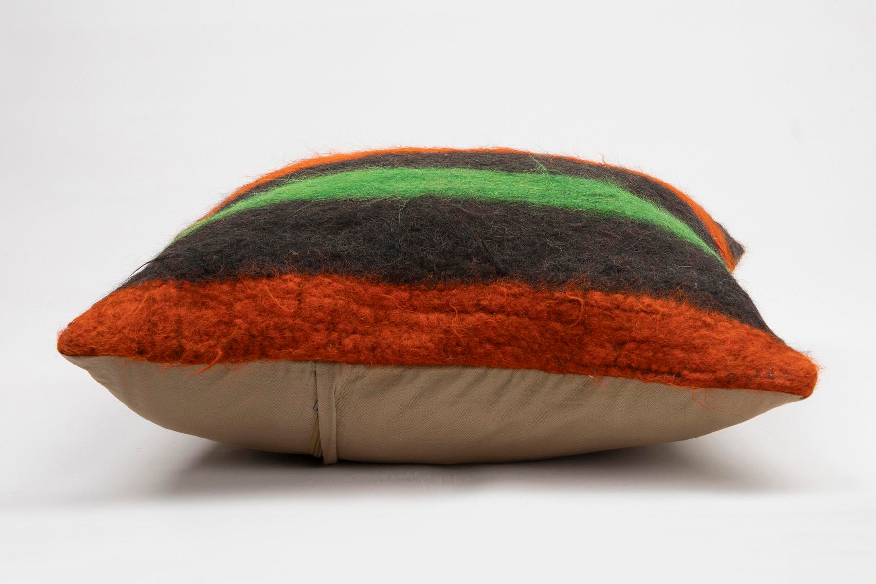 16x24 inches (40x60 cm) Kilim Pillow | KILIM WHOLESALE - Vintage Handmade Pillows - Vintage Handmade Kilim Rugs - It is 100% wool. Artistic and historical rugs. Old handwoven rugs. - Online hand woven rugs and kilim cushions sales. Shipping to a