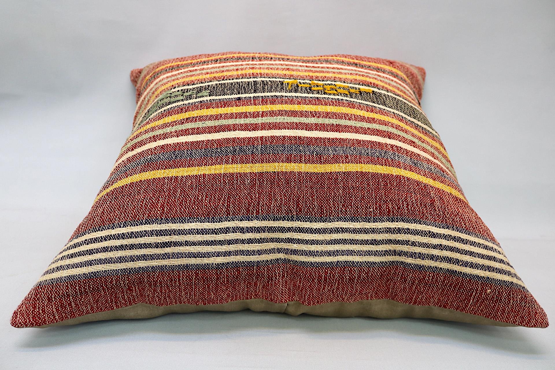 16x24 inches (40x60 cm) Kilim Pillow | KILIM WHOLESALE - Vintage Handmade Pillows - Vintage Handmade Kilim Rugs - It is 100% wool. Artistic and historical rugs. Old handwoven rugs. - Online hand woven rugs and kilim cushions sales. Shipping to a