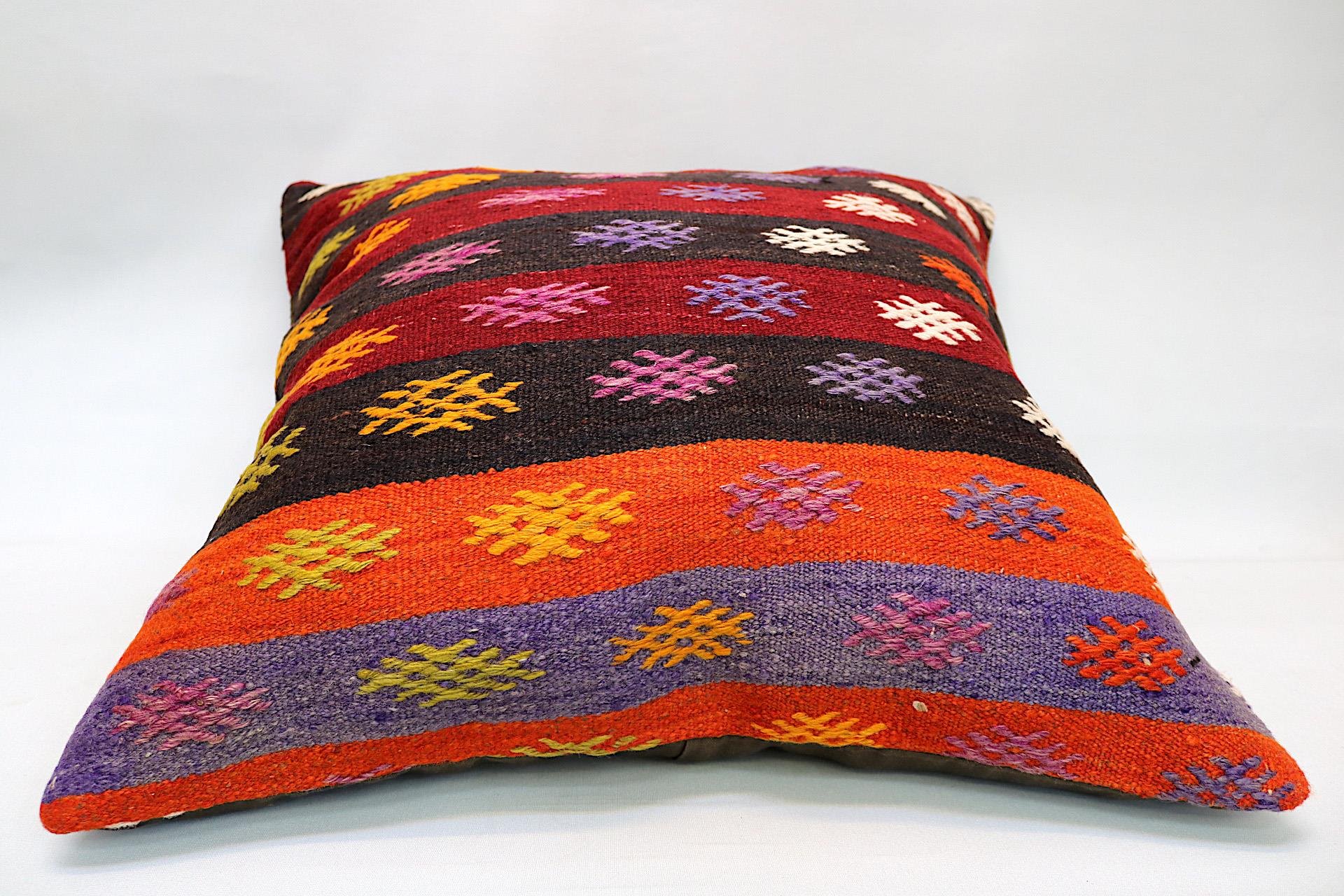 16x24 inches (40x60 cm) Kilim Pillow | KILIM WHOLESALE - Vintage Handmade Pillows - Vintage Handmade Kilim Rugs - It is 100% wool. Artistic and historical rugs. Old handwoven rugs. - Online hand woven rugs and kilim cushions sales. Shipping to a