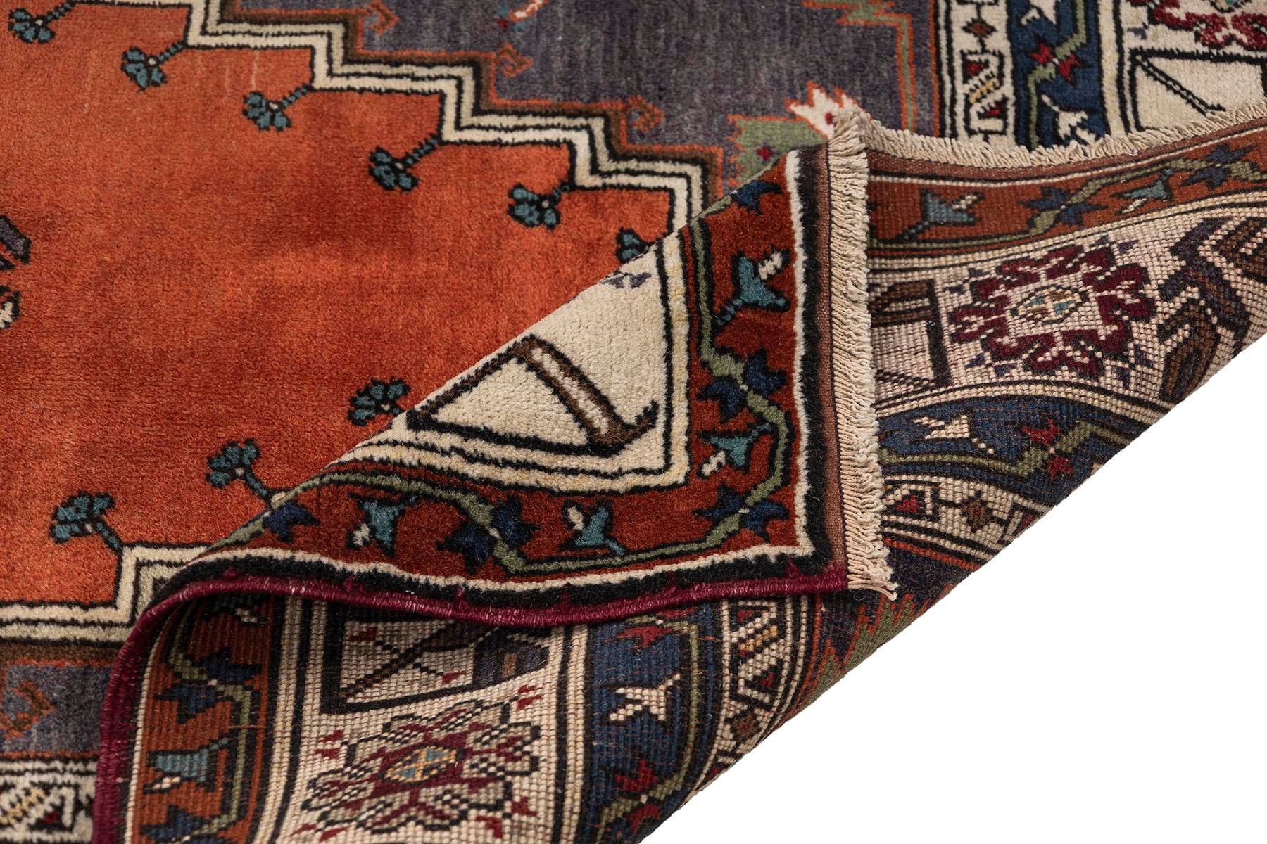 Sivas Kilim Rug (2.5 x 6.6 ft) | KILIM WHOLESALE - Vintage Handmade Pillows - Vintage Handmade Kilim Rugs - It is 100% wool. Artistic and historical rugs. Old handwoven rugs. - Online hand woven rugs and kilim cushions sales. Shipping to all ove