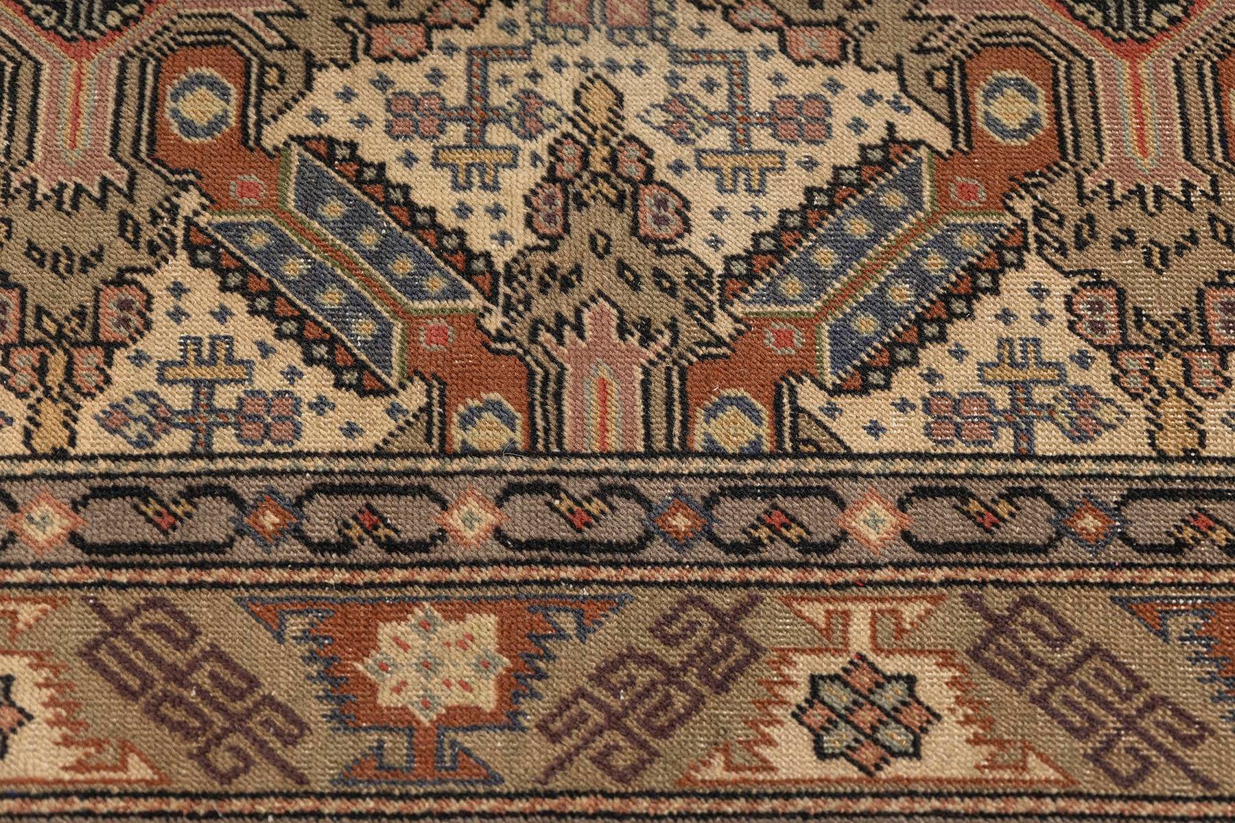 Sivas Kilim Rug (2.5 x 6.6 ft) | KILIM WHOLESALE - Vintage Handmade Pillows - Vintage Handmade Kilim Rugs - It is 100% wool. Artistic and historical rugs. Old handwoven rugs. - Online hand woven rugs and kilim cushions sales. Shipping to all ove