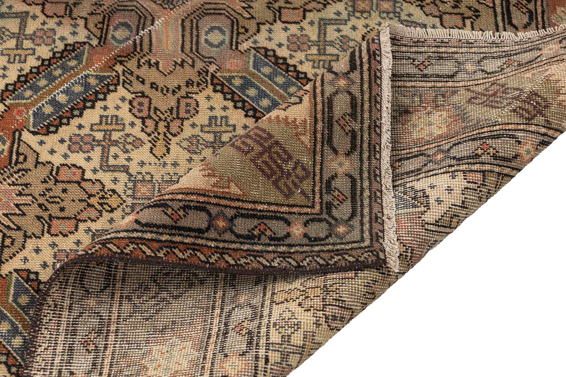 Sivas Kilim Rug (2.5 x 6.6 ft) | KILIM WHOLESALE - Vintage Handmade Pillows - Vintage Handmade Kilim Rugs - It is 100% wool. Artistic and historical rugs. Old handwoven rugs. - Online hand woven rugs and kilim cushions sales. Shipping to all ove