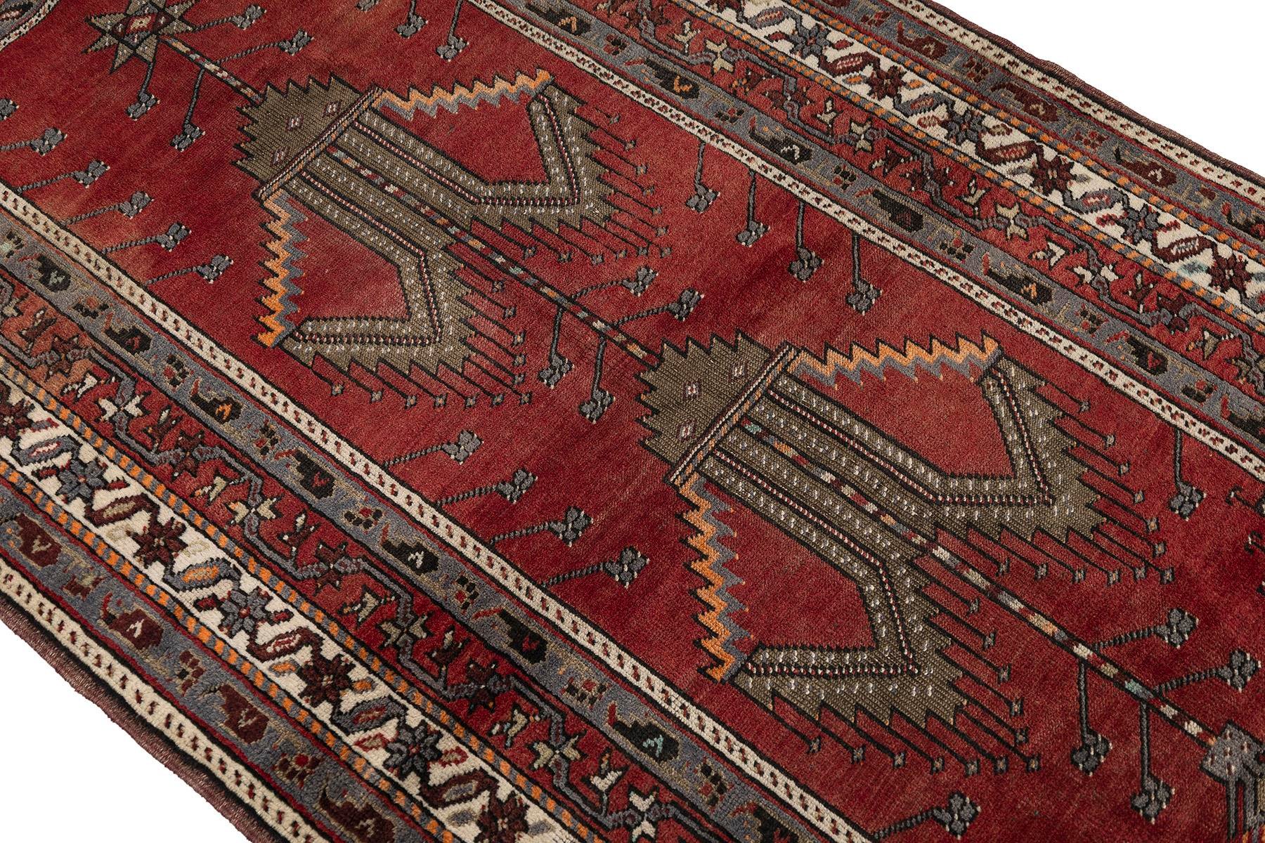 Sivas Kilim Rug (2.5 x 6.6 ft) | KILIM WHOLESALE - Vintage Handmade Pillows - Vintage Handmade Kilim Rugs - It is 100% wool. Artistic and historical rugs. Old handwoven rugs. - Online hand woven rugs and kilim cushions sales. Shipping to all ove