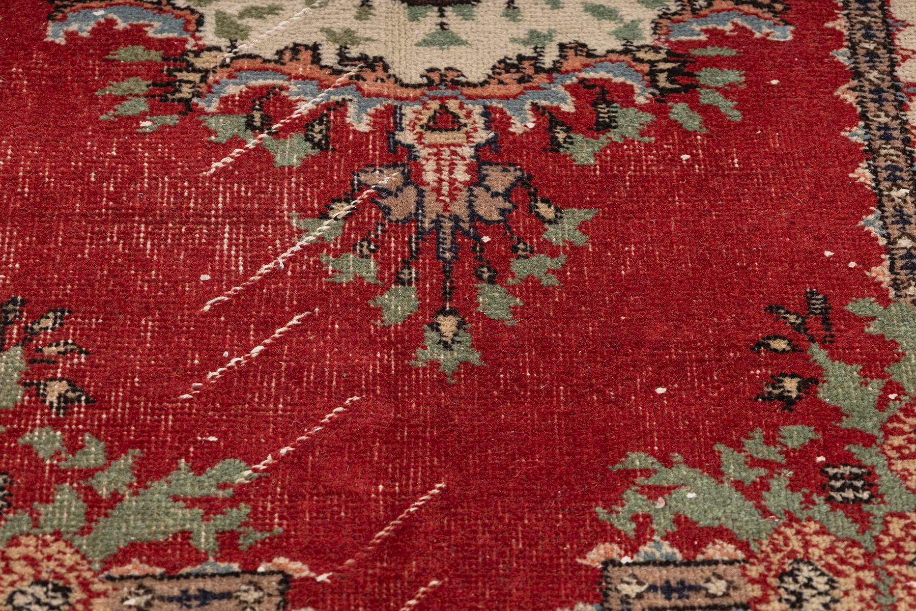 Sivas Kilim Rug (2.5 x 6.6 ft) | KILIM WHOLESALE - Vintage Handmade Pillows - Vintage Handmade Kilim Rugs - It is 100% wool. Artistic and historical rugs. Old handwoven rugs. - Online hand woven rugs and kilim cushions sales. Shipping to all ove