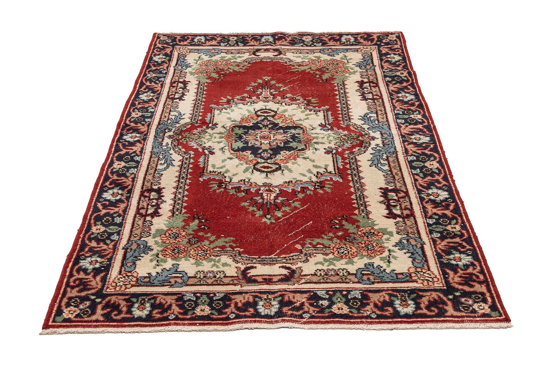 Sivas Kilim Rug (2.5 x 6.6 ft) | KILIM WHOLESALE - Vintage Handmade Pillows - Vintage Handmade Kilim Rugs - It is 100% wool. Artistic and historical rugs. Old handwoven rugs. - Online hand woven rugs and kilim cushions sales. Shipping to all ove