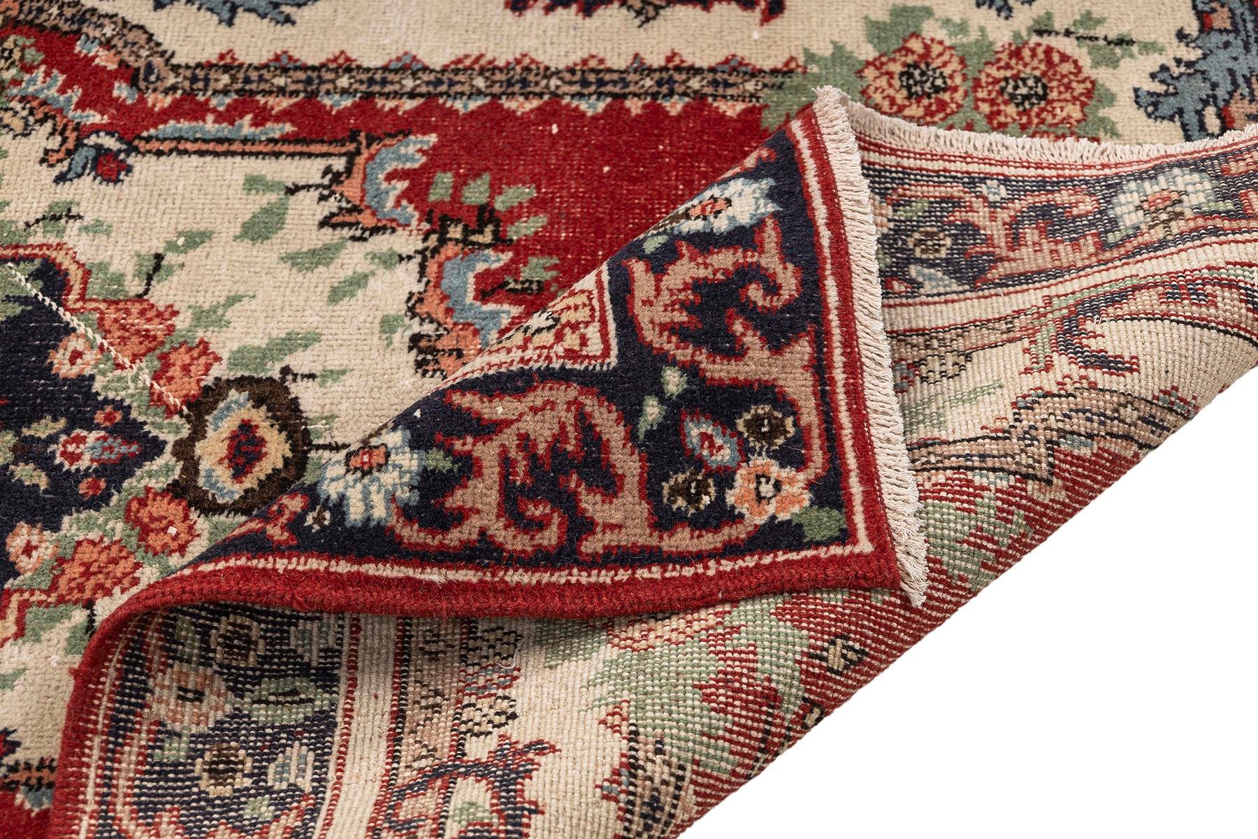 Sivas Kilim Rug (2.5 x 6.6 ft) | KILIM WHOLESALE - Vintage Handmade Pillows - Vintage Handmade Kilim Rugs - It is 100% wool. Artistic and historical rugs. Old handwoven rugs. - Online hand woven rugs and kilim cushions sales. Shipping to all ove