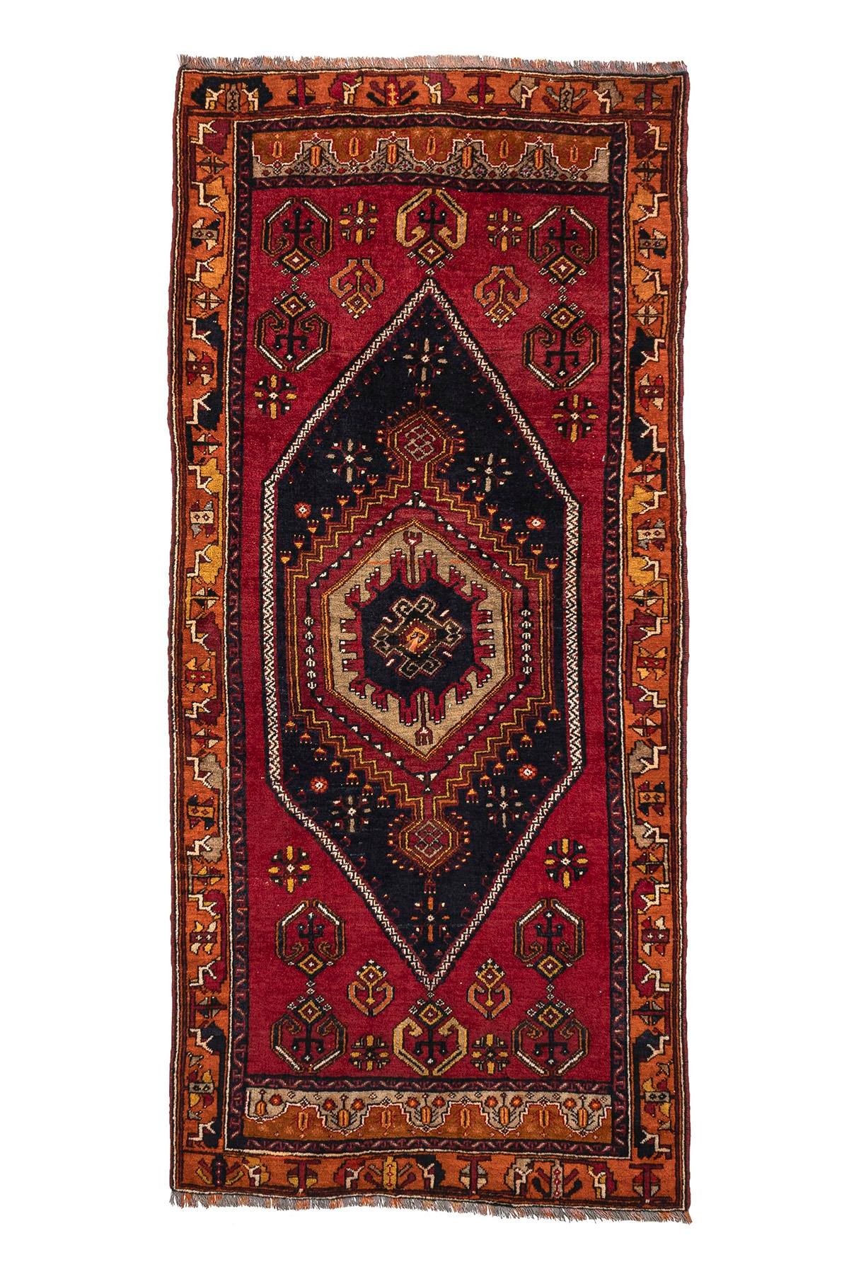 Sivas Kilim Rug (2.5 x 6.6 ft) | KILIM WHOLESALE - Vintage Handmade Pillows - Vintage Handmade Kilim Rugs - It is 100% wool. Artistic and historical rugs. Old handwoven rugs. - Online hand woven rugs and kilim cushions sales. Shipping to all ove