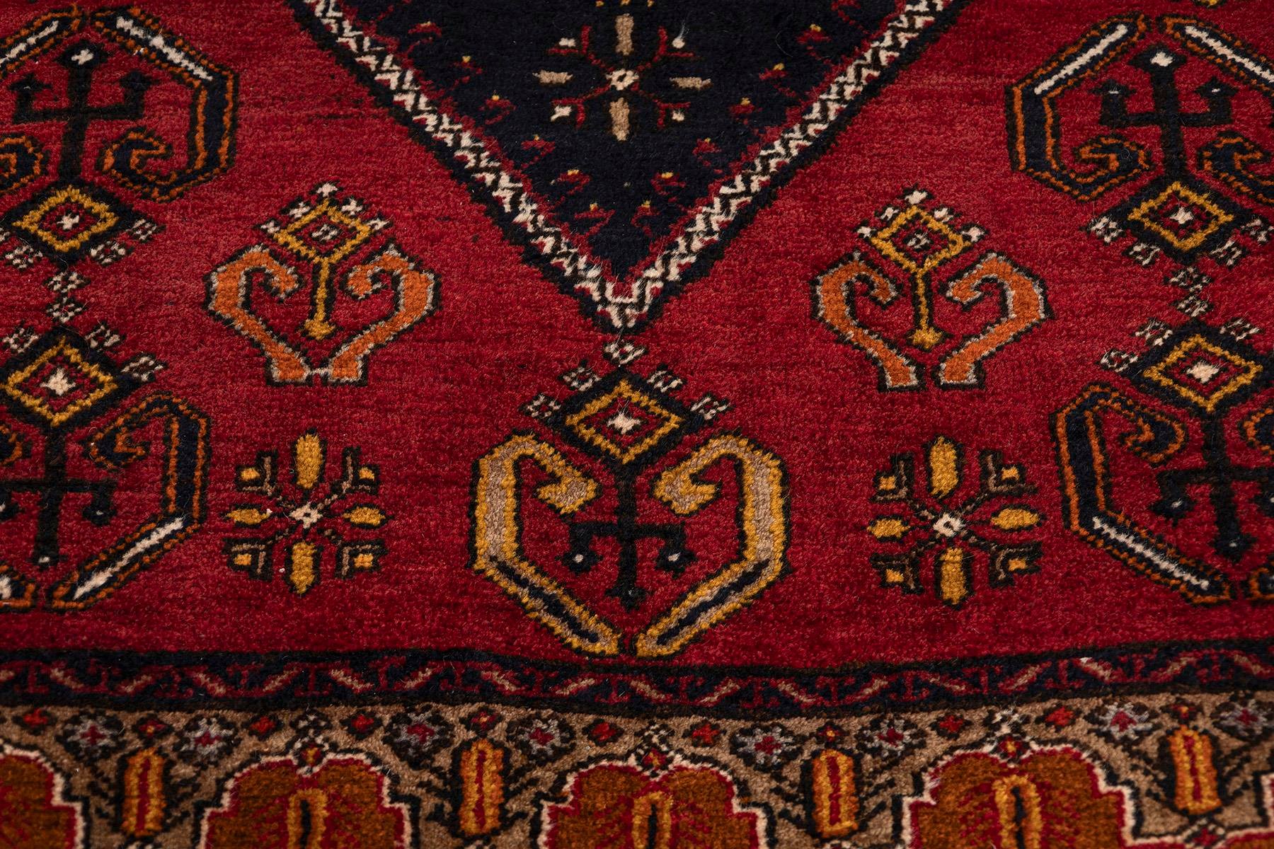Sivas Kilim Rug (2.5 x 6.6 ft) | KILIM WHOLESALE - Vintage Handmade Pillows - Vintage Handmade Kilim Rugs - It is 100% wool. Artistic and historical rugs. Old handwoven rugs. - Online hand woven rugs and kilim cushions sales. Shipping to all ove