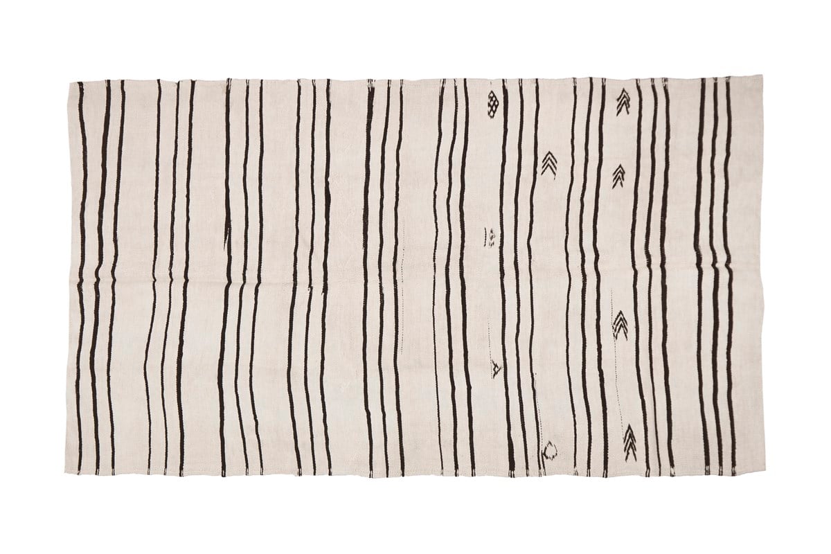 Hemp Kilim Rug (6.25 x 10.86 ft)
