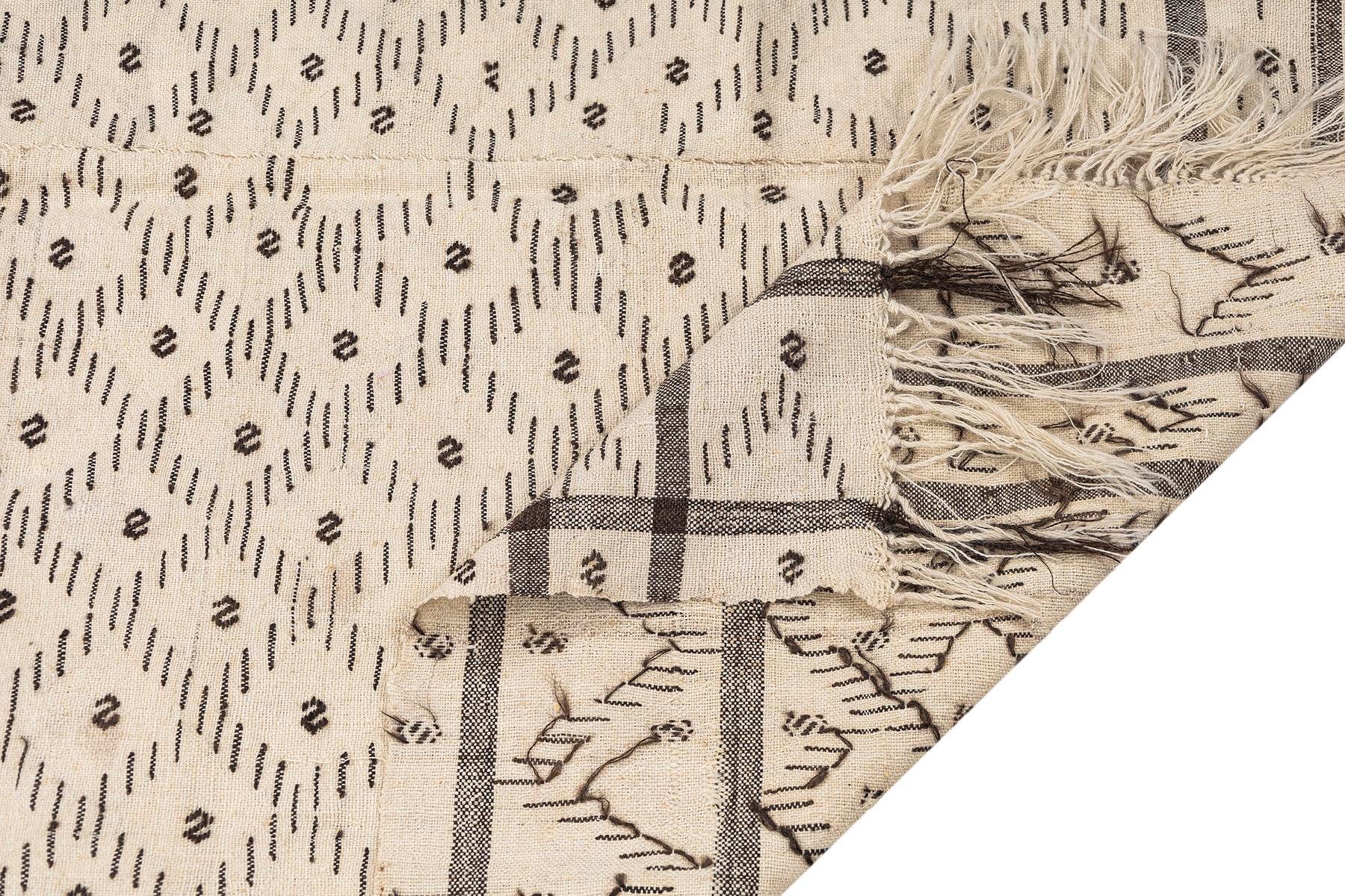 Vintage Handmade Kilim Rugs - Turkey Kilim - It is 100% wool. Artistic and historical rugs. Old handwoven rugs, Vintage kilim rug, Handmade kilim rug, wholesale kilim rugs, Vintage kilim pillows, Handmade cushions, wholesale pillows, 