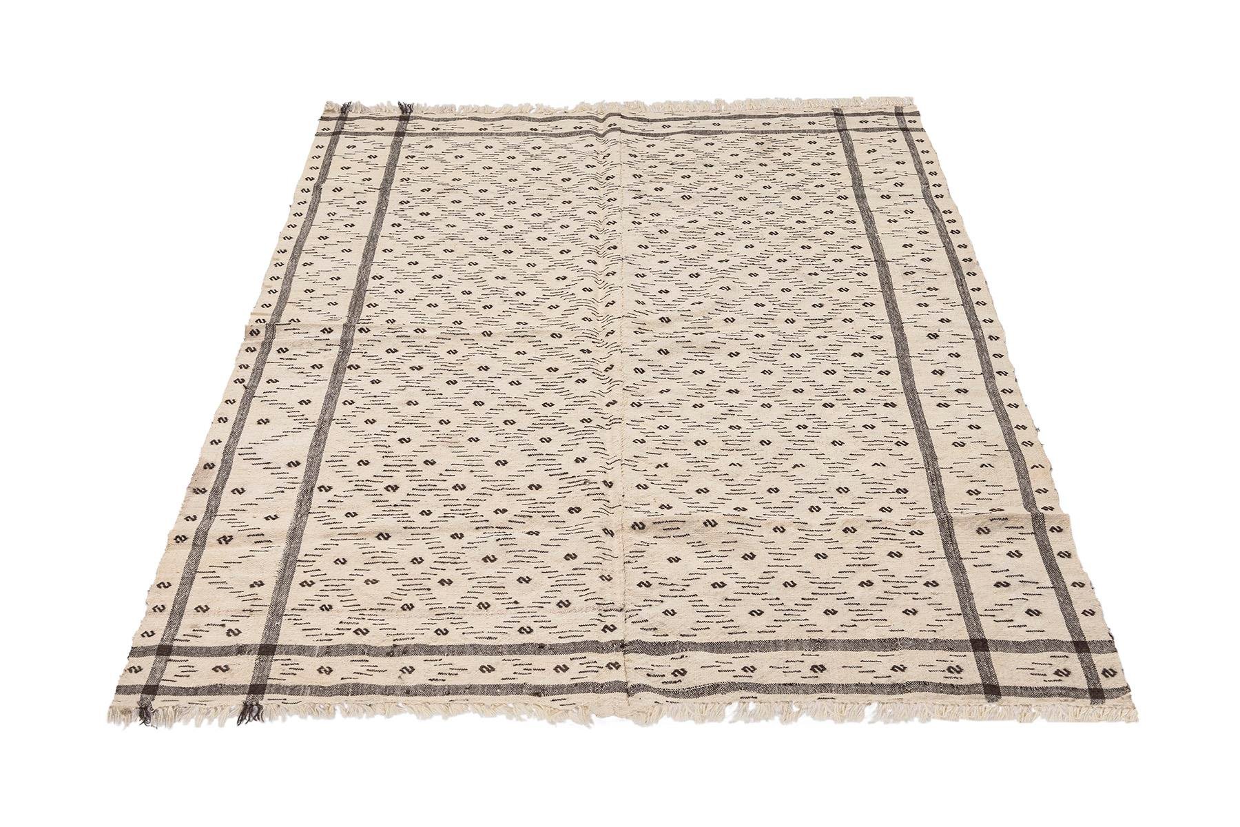 Vintage Handmade Kilim Rugs - Turkey Kilim - It is 100% wool. Artistic and historical rugs. Old handwoven rugs, Vintage kilim rug, Handmade kilim rug, wholesale kilim rugs, Vintage kilim pillows, Handmade cushions, wholesale pillows, 