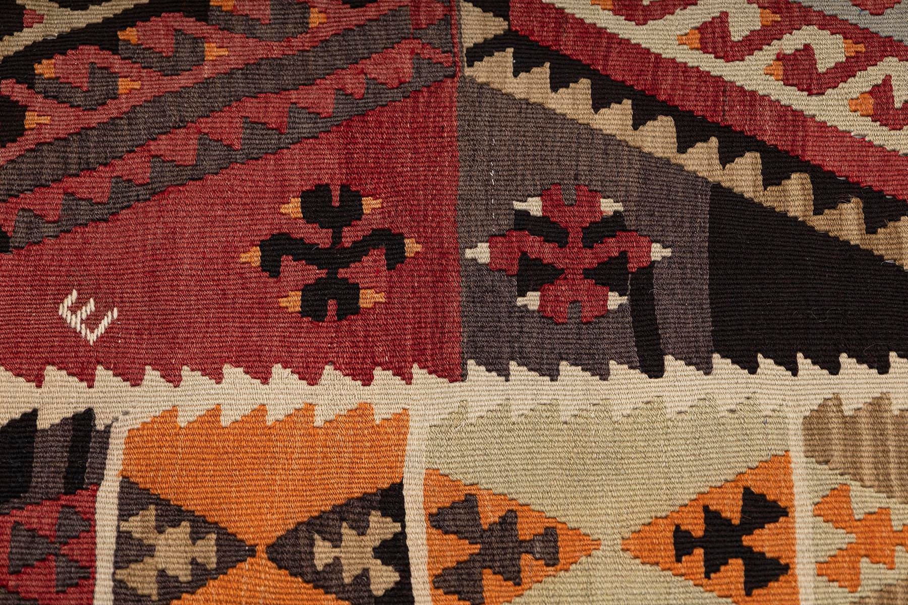 Kars kilim rug