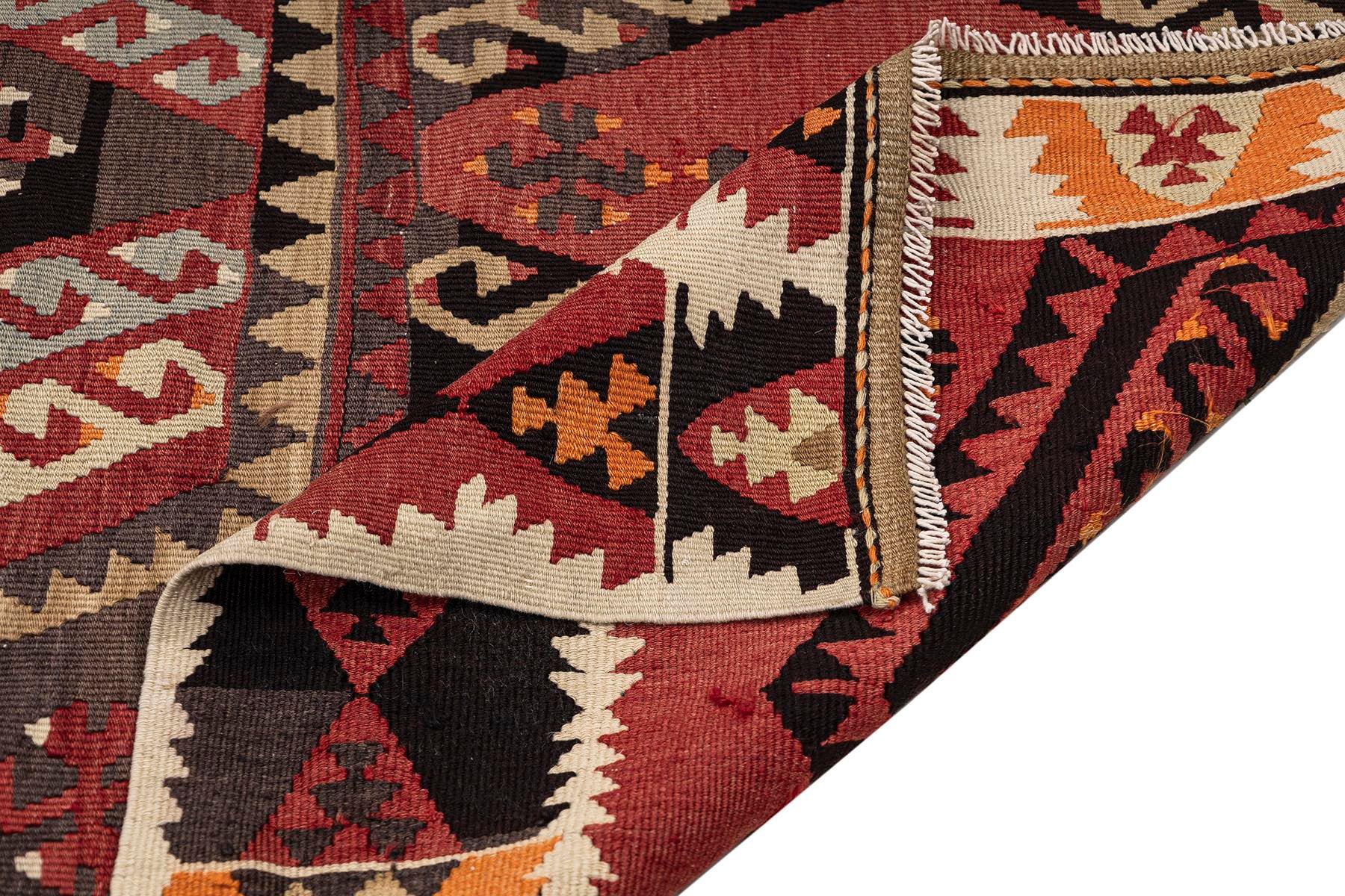 Kars kilim rug