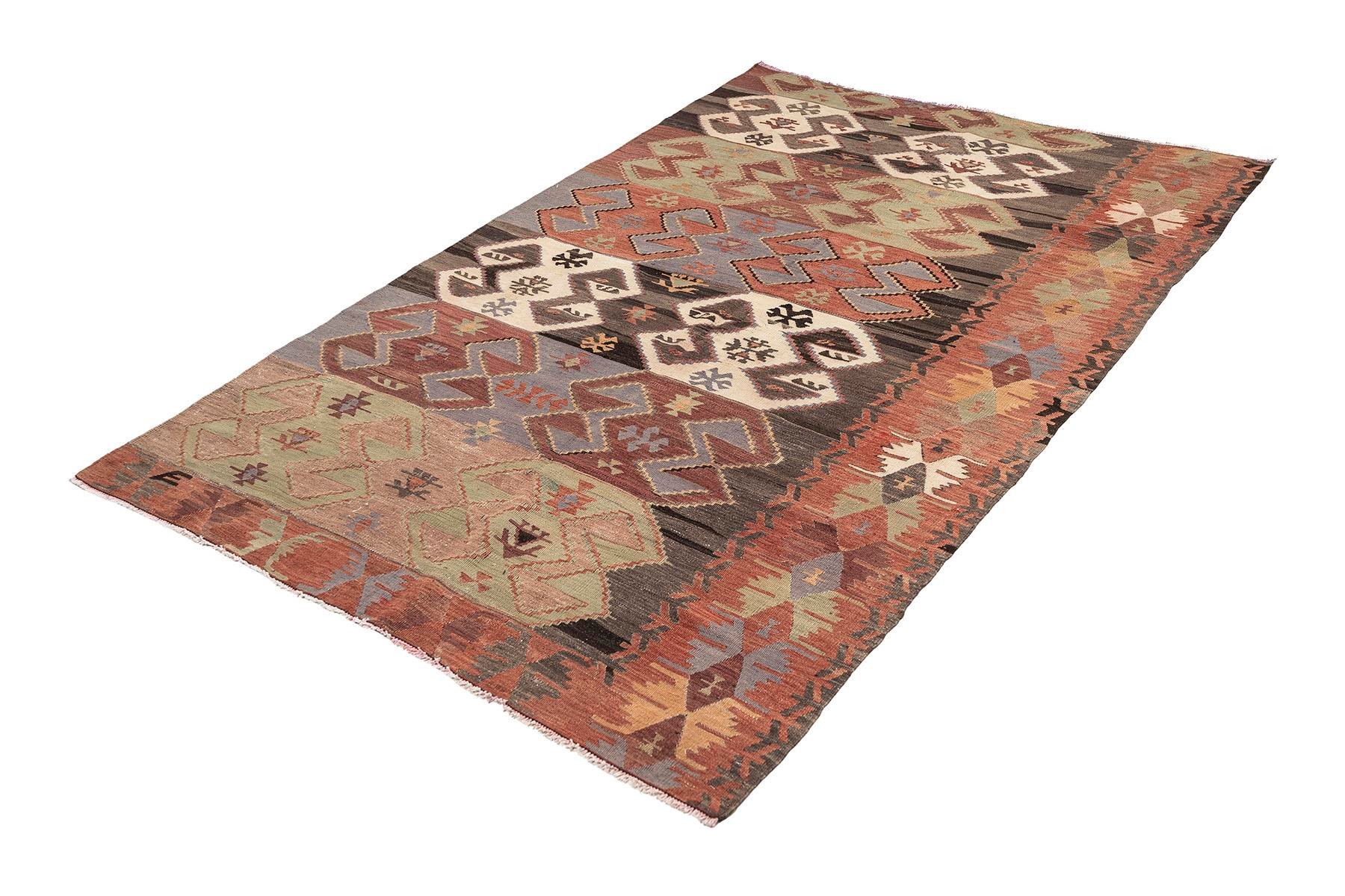 Kars kilim rug