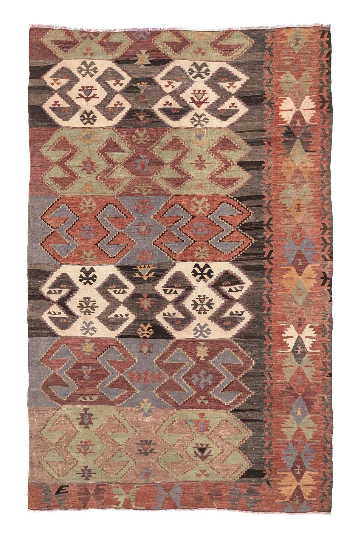 Kars kilim rug