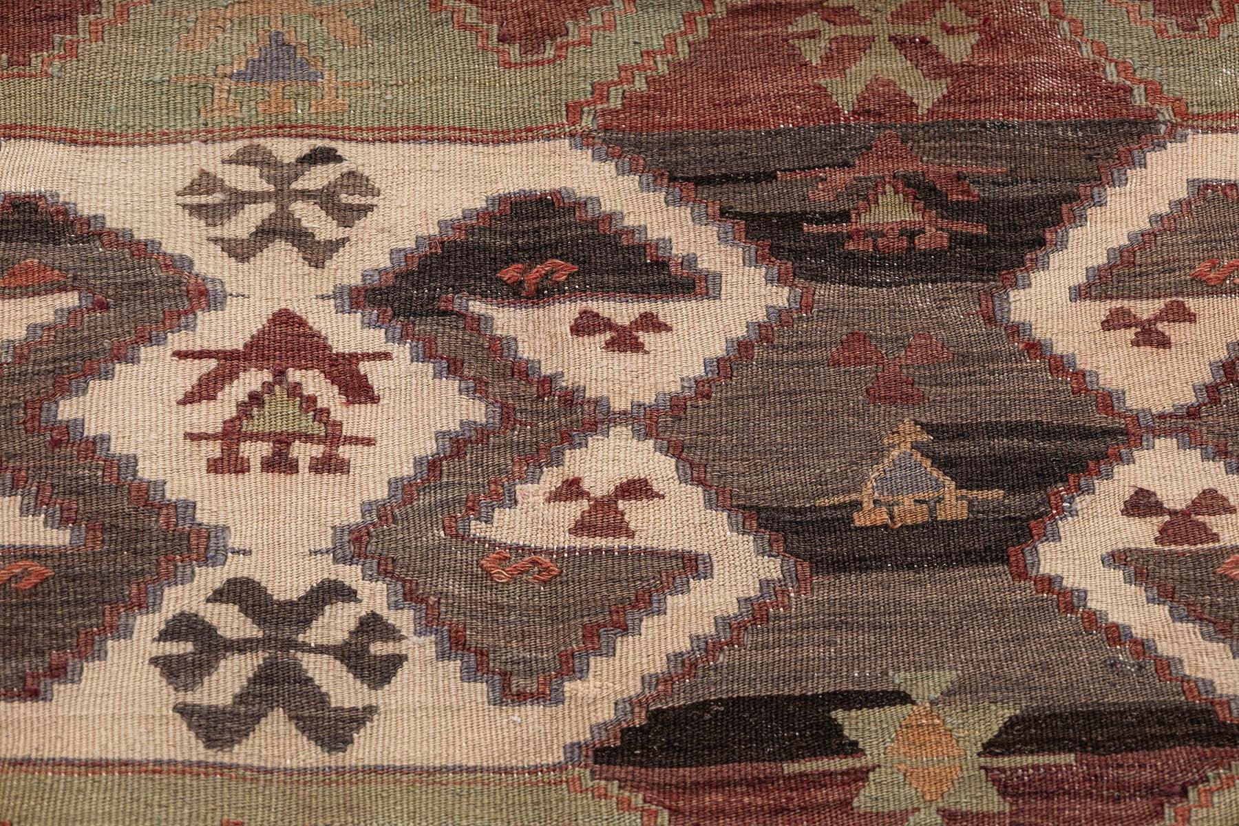 Kars kilim rug