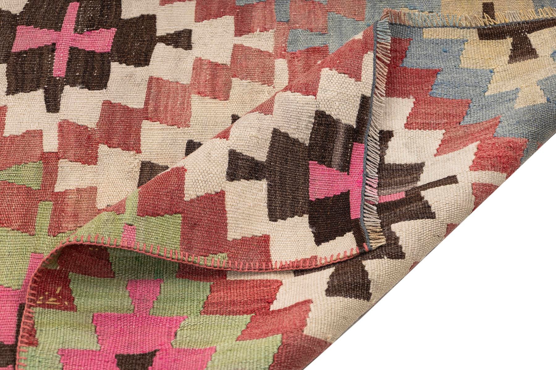Kars kilim rug