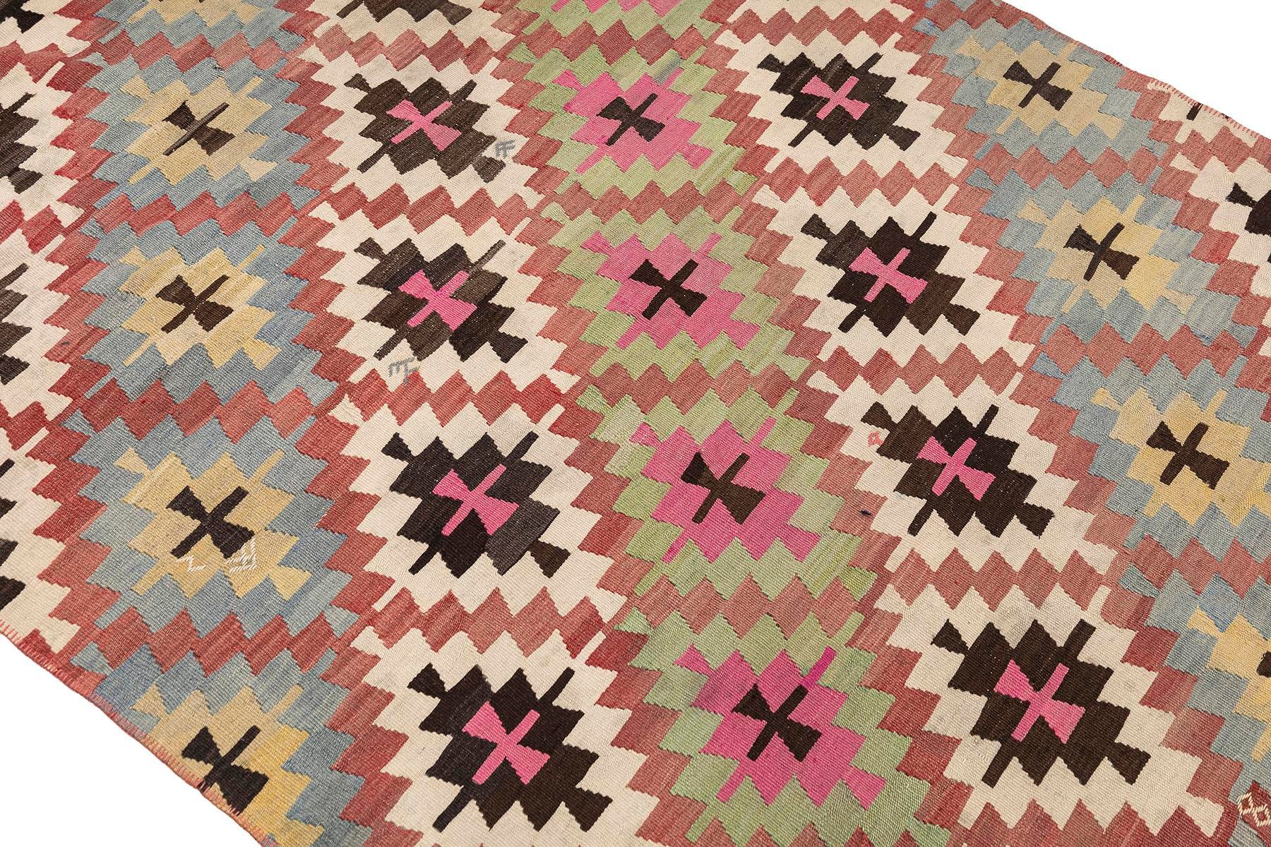 Kars kilim rug