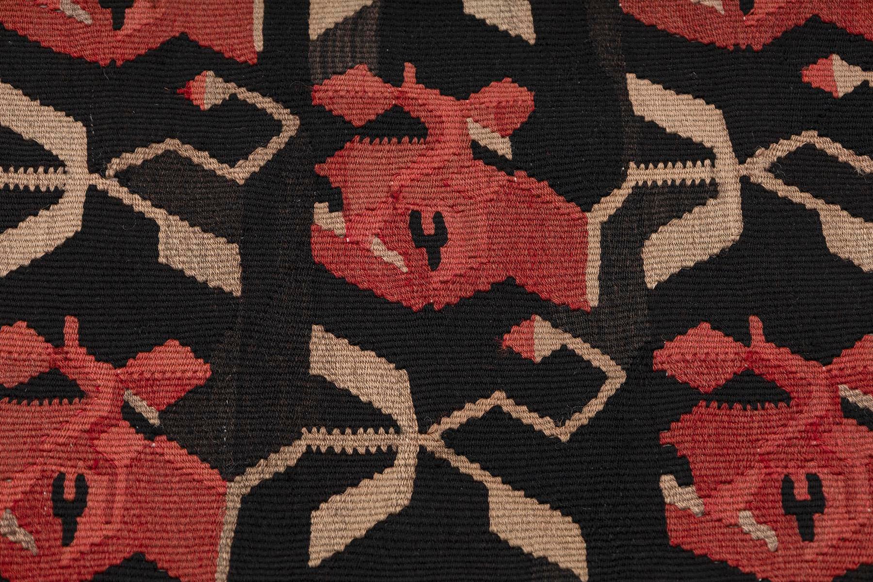 Kars kilim rug