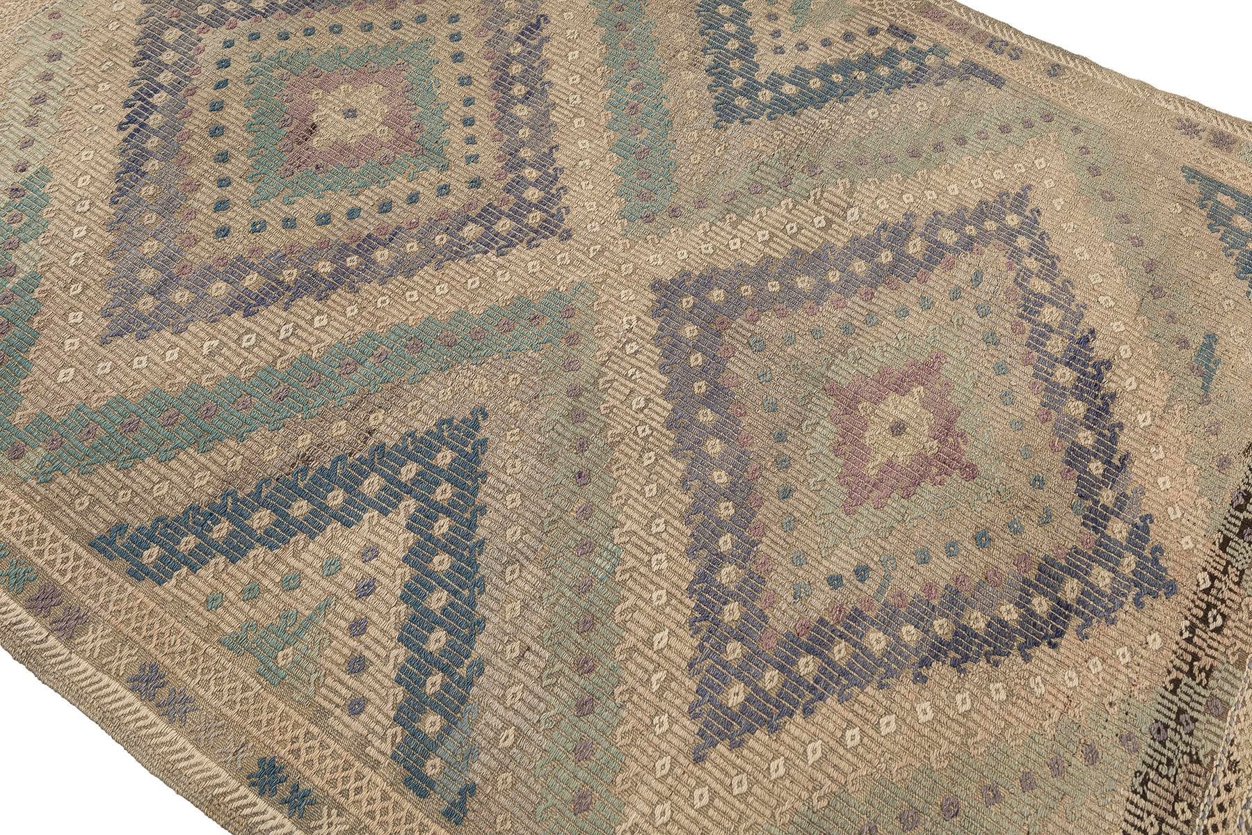 Kars kilim rug