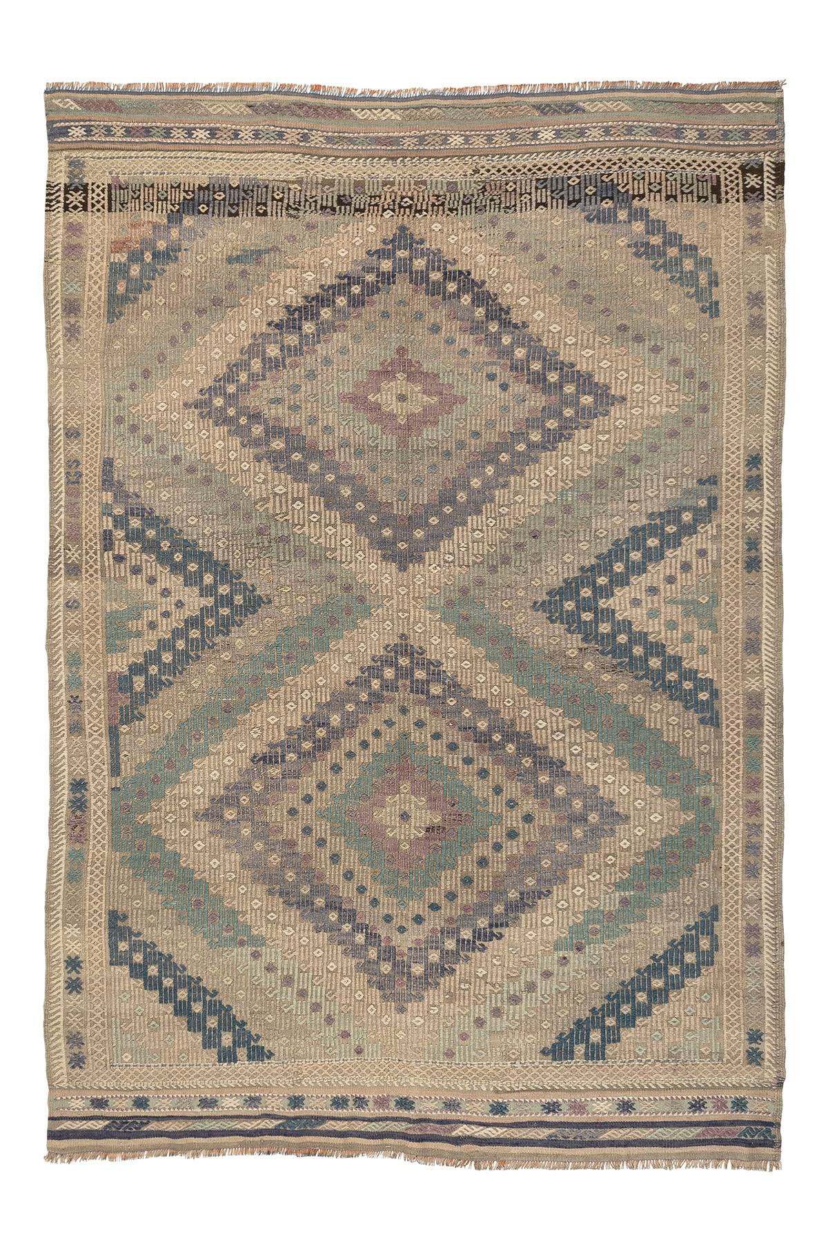 Kars kilim rug