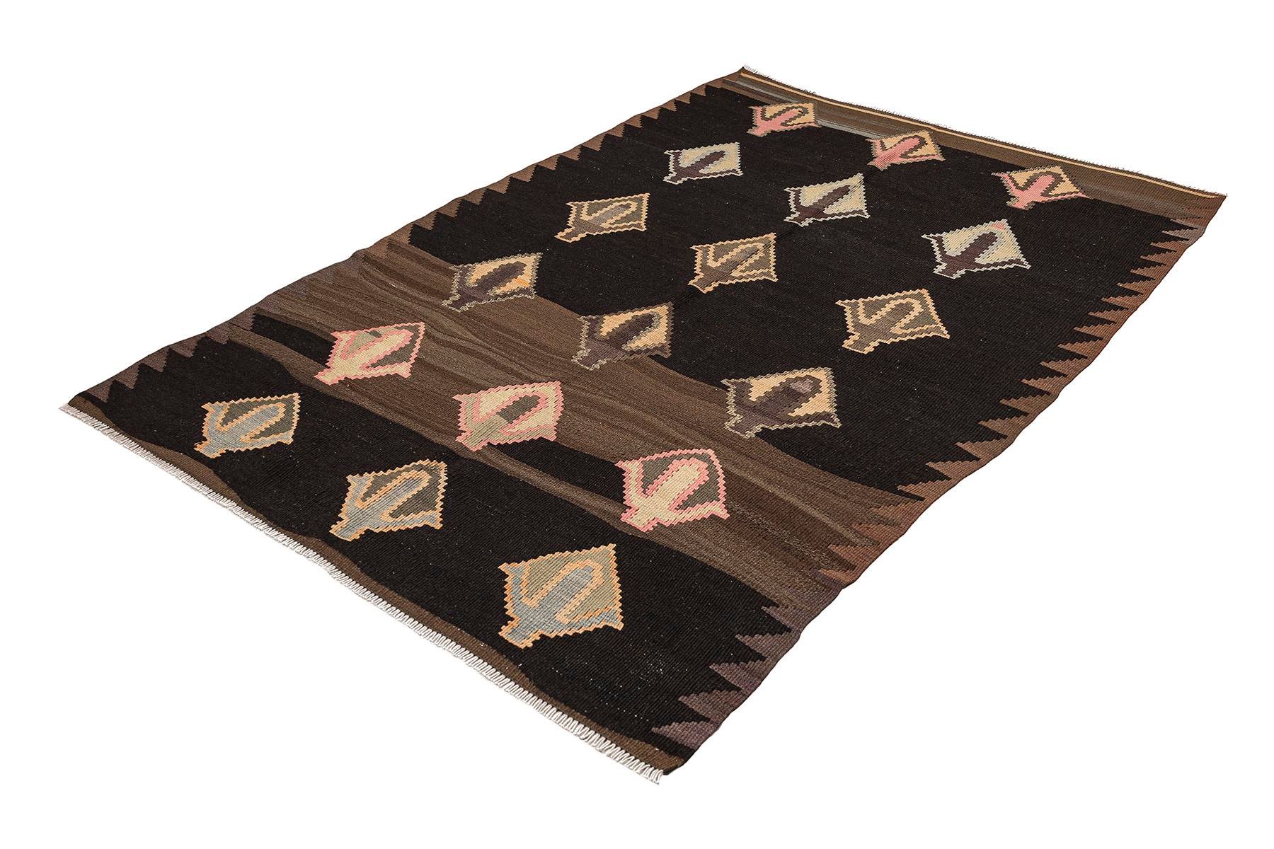 Kars kilim rug