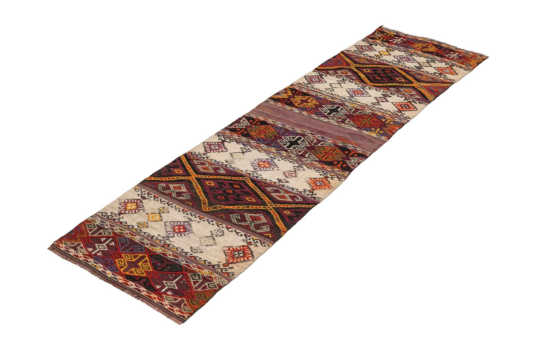 Kars kilim rug