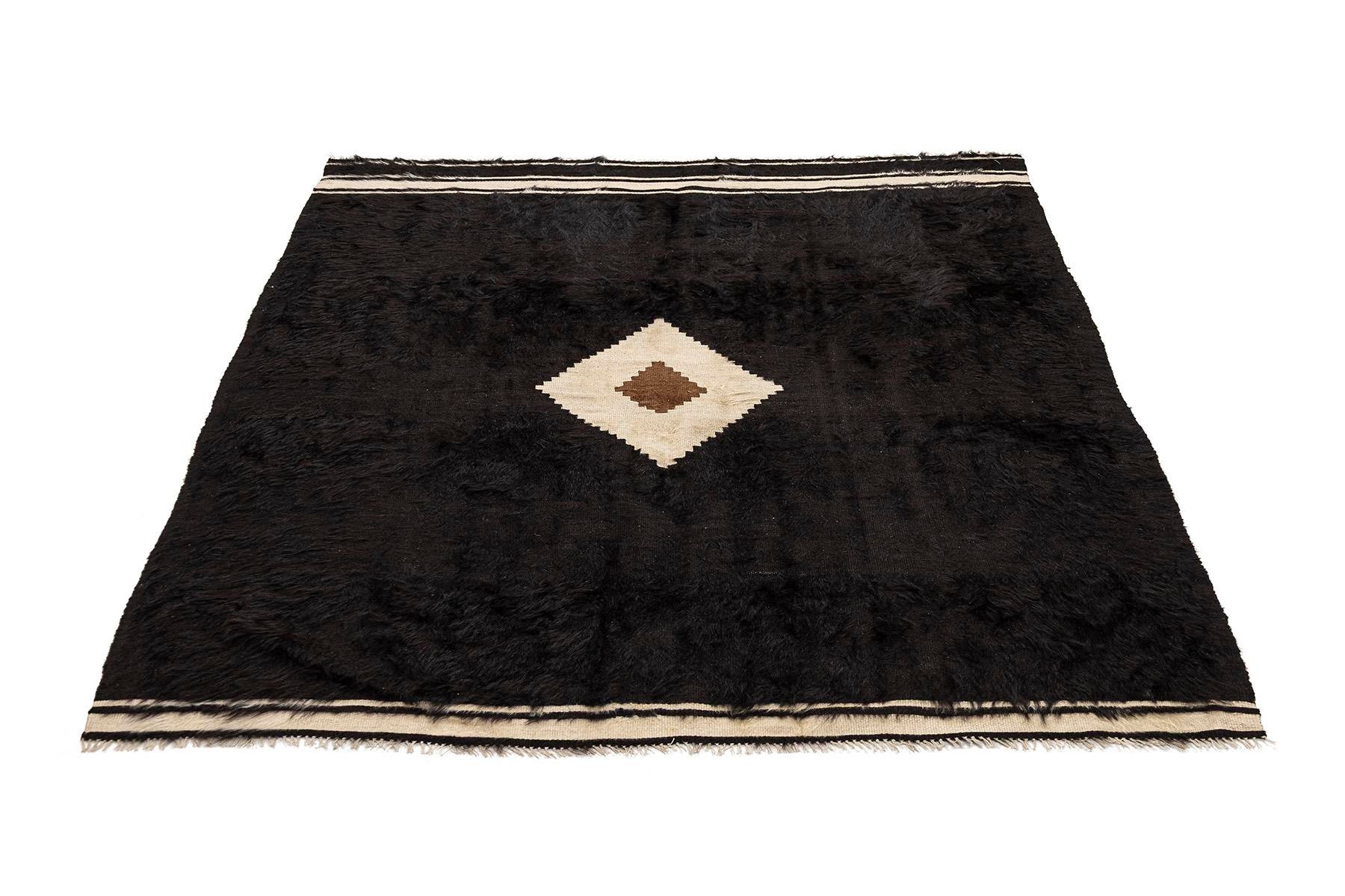 Kars kilim rug