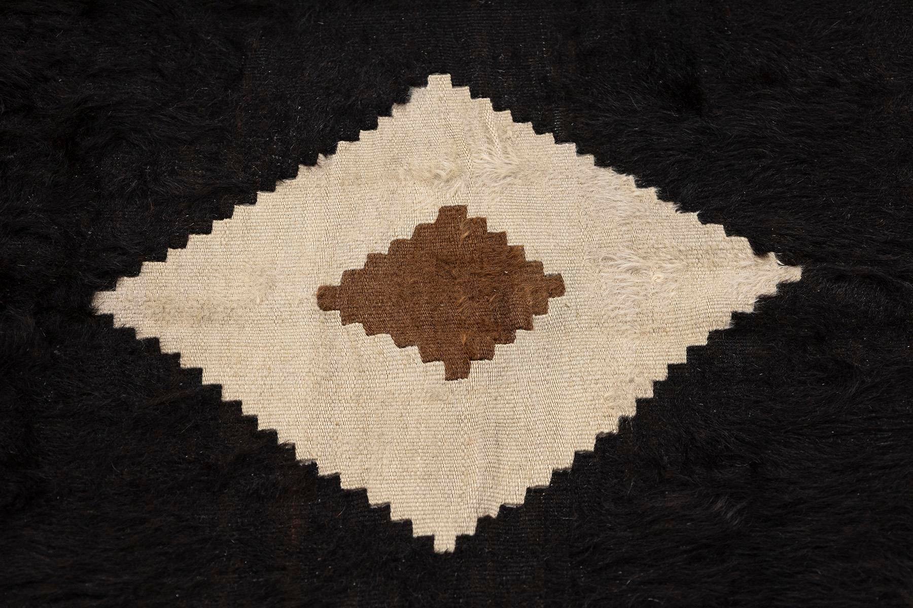 Kars kilim rug