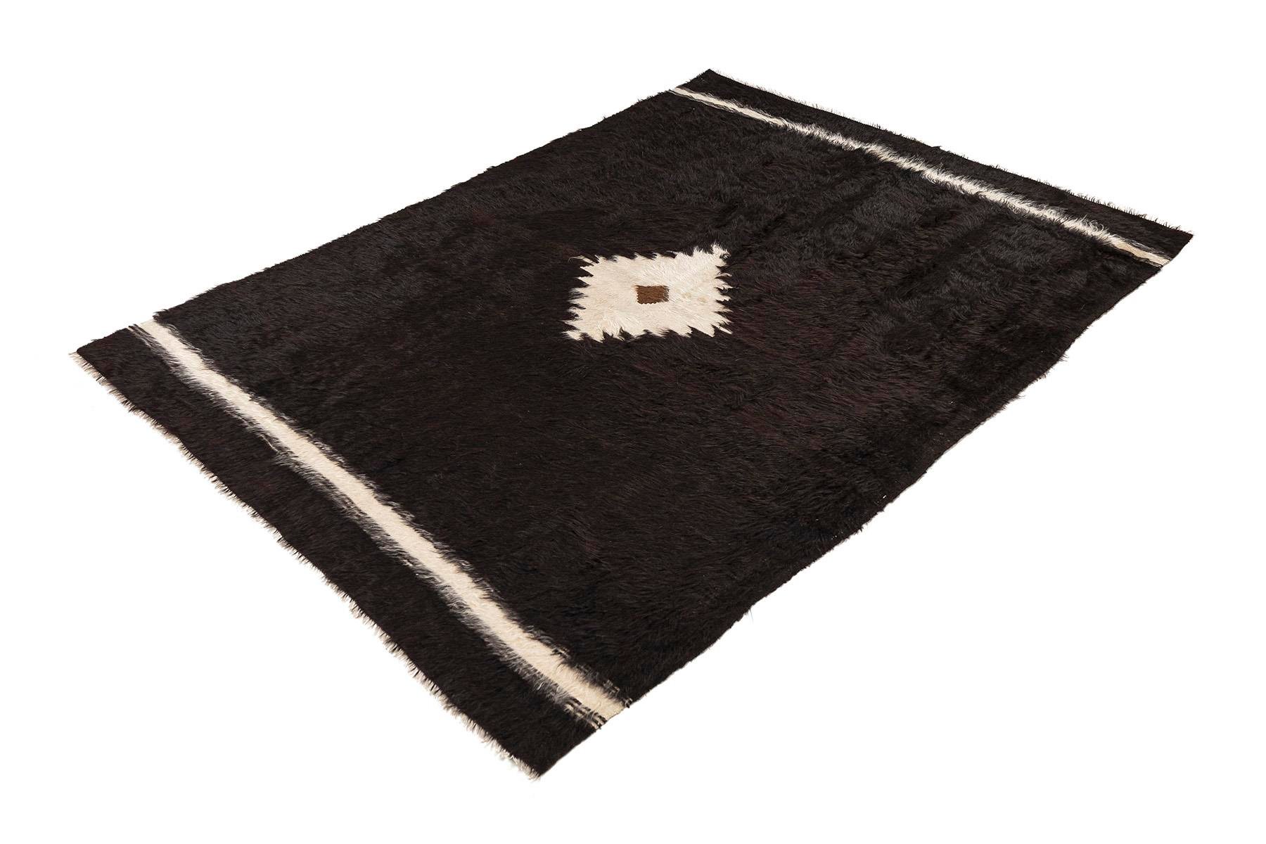 Kars kilim rug