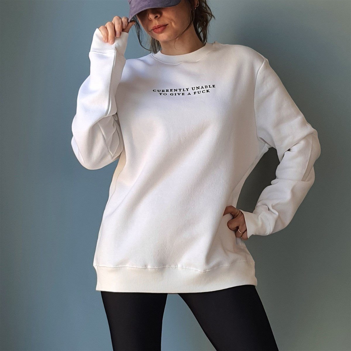 Kadın Beyaz Sırt Baskılı Sweatshirt