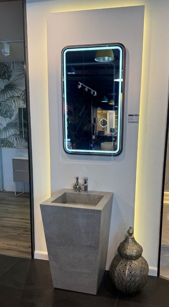 BANYO DOLABI